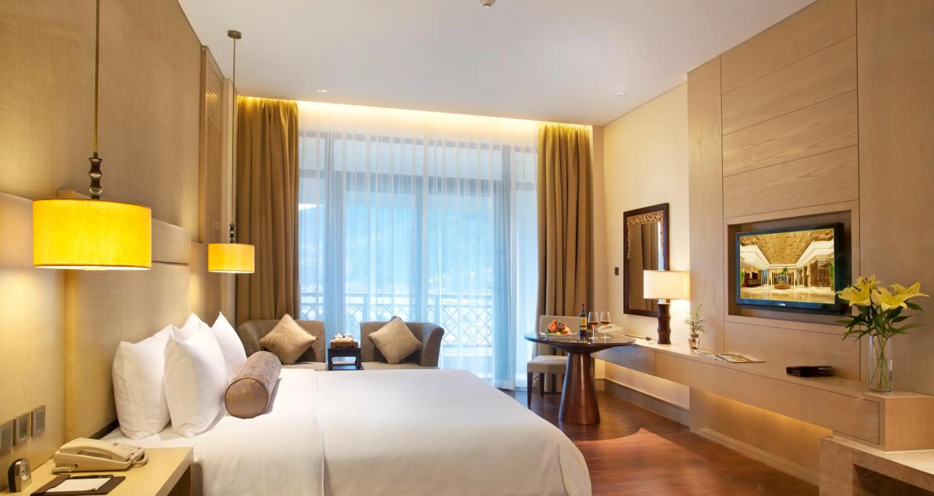 Photo of the whole room, Bed in Dahongpao Resort