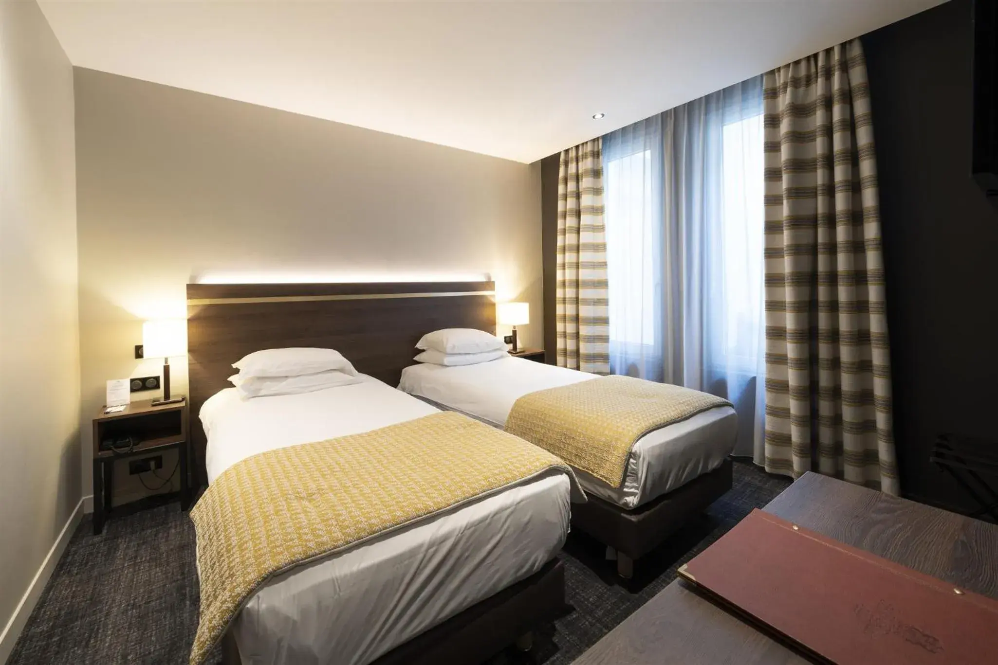 Standard Twin Room in Hôtel Bristol Standard Twin Room in Hôtel Bristol