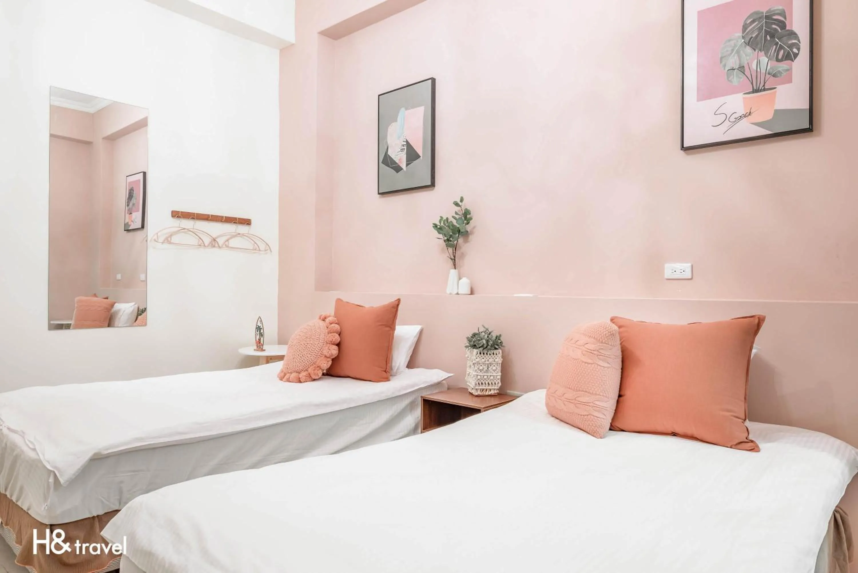 Decorative detail, Bed in Taitung Puyuma Style Inn