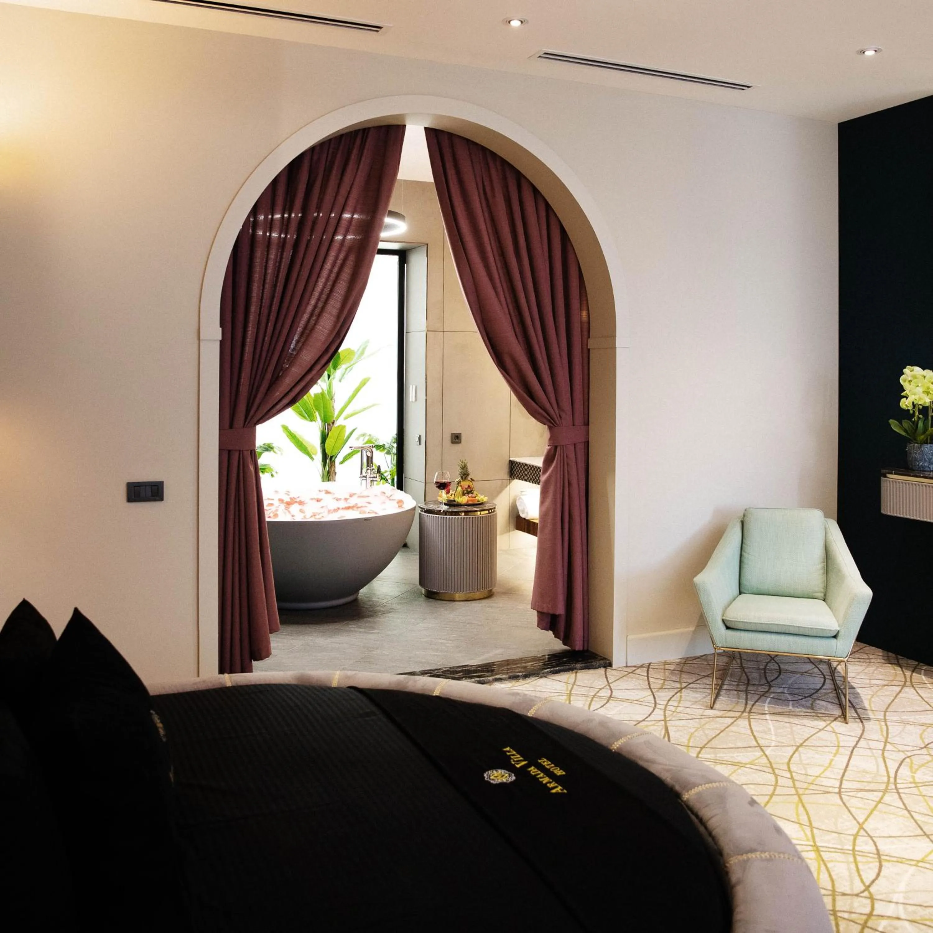 Bed in Armada Villa Hotel