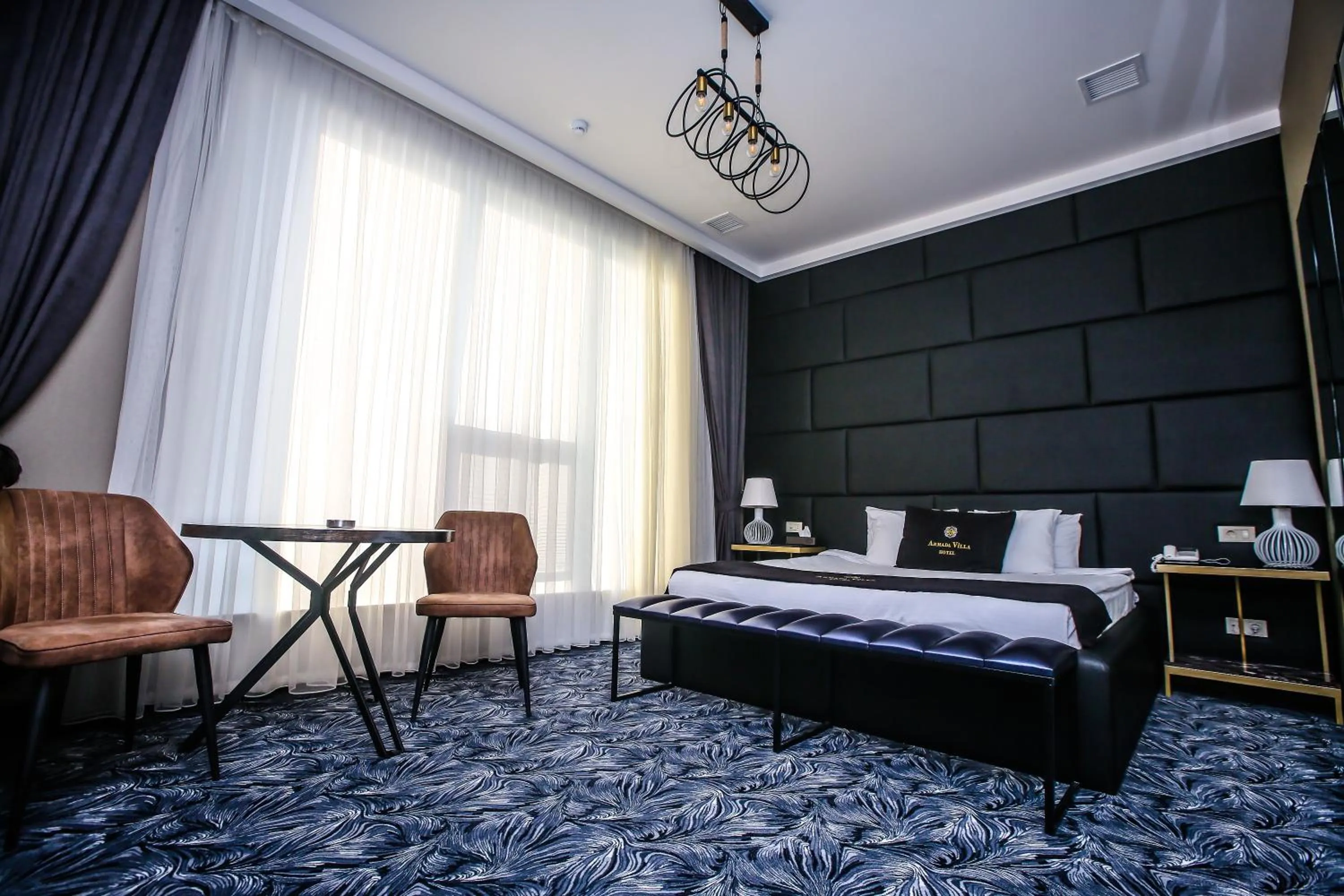 Dining area, Bed in Armada Villa Hotel