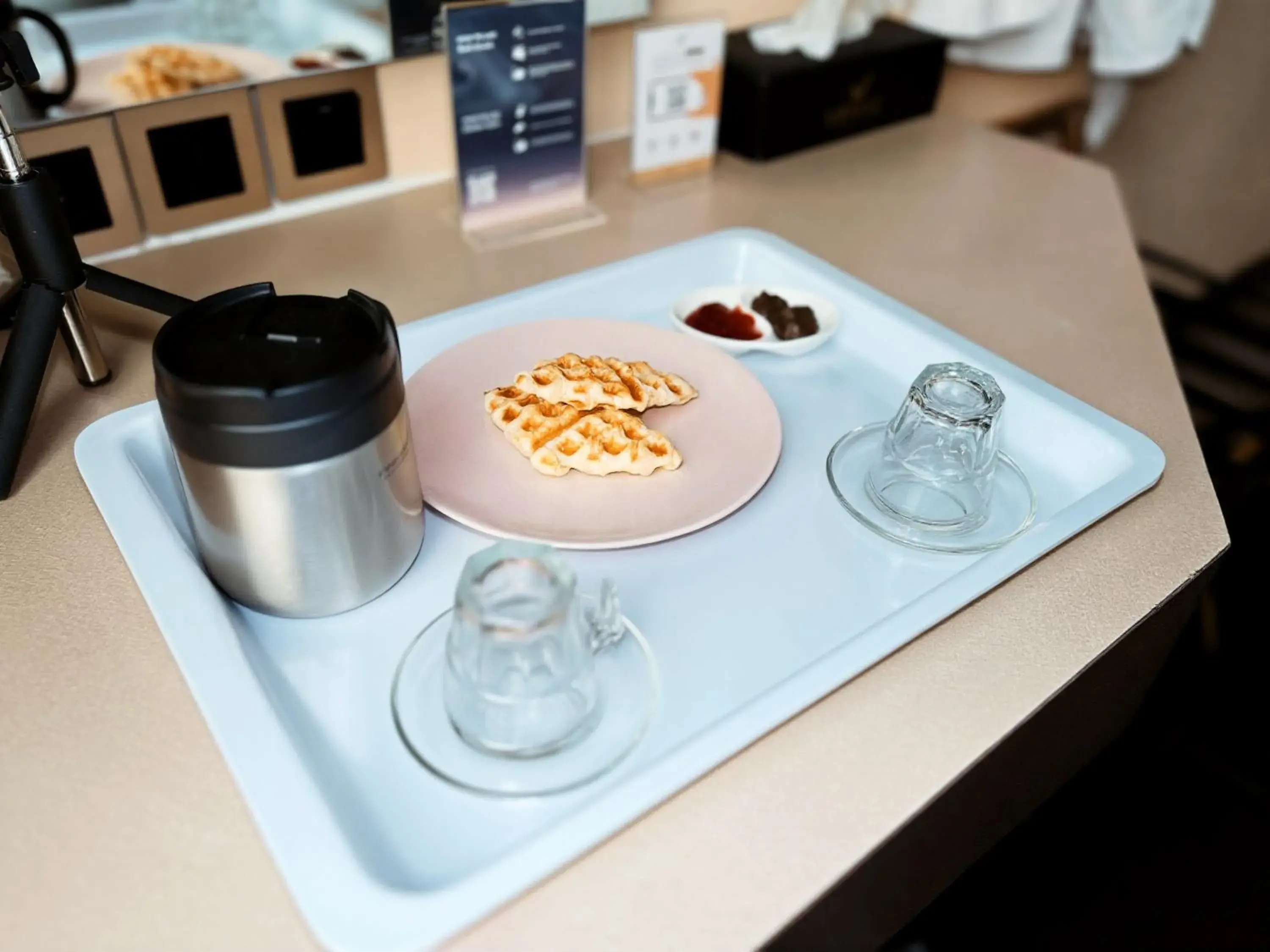 Food in Verse Luxe Hotel Wahid Hasyim Food in Verse Luxe Hotel Wahid Hasyim