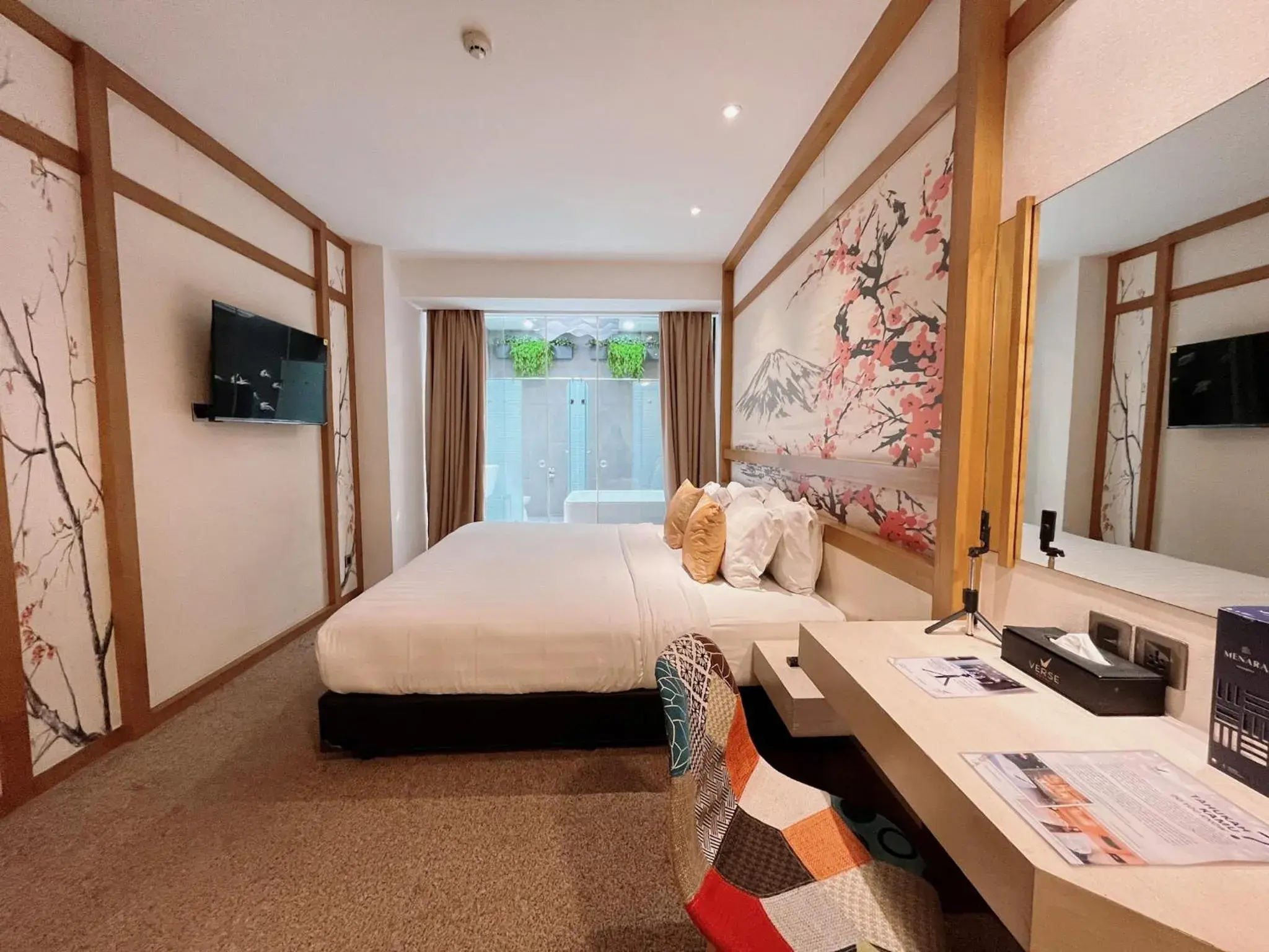 Bed in Verse Luxe Hotel Wahid Hasyim Bed in Verse Luxe Hotel Wahid Hasyim