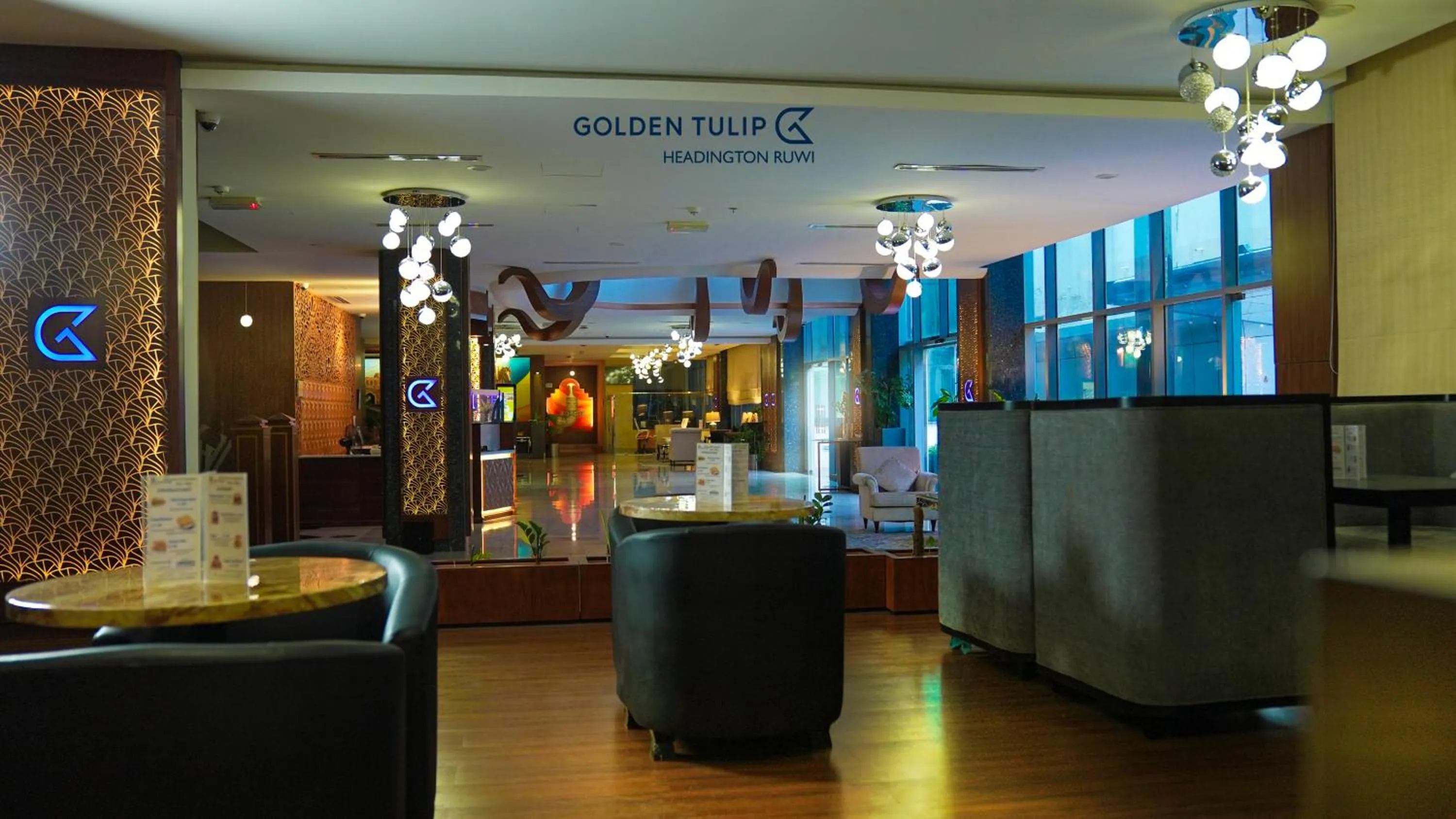 Restaurant/places to eat in Golden Tulip Headington