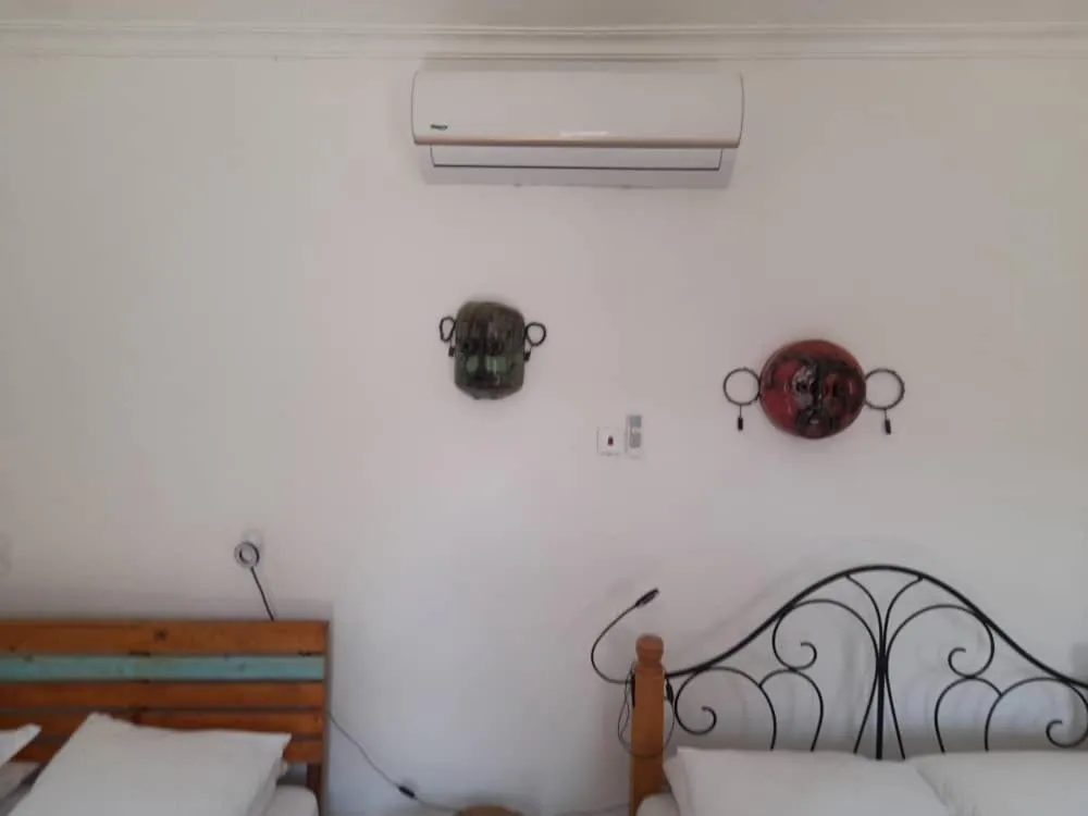 Bed in Boulevard Inn Mt Meru