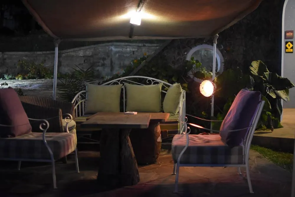 Seating area in Boulevard Inn Mt Meru