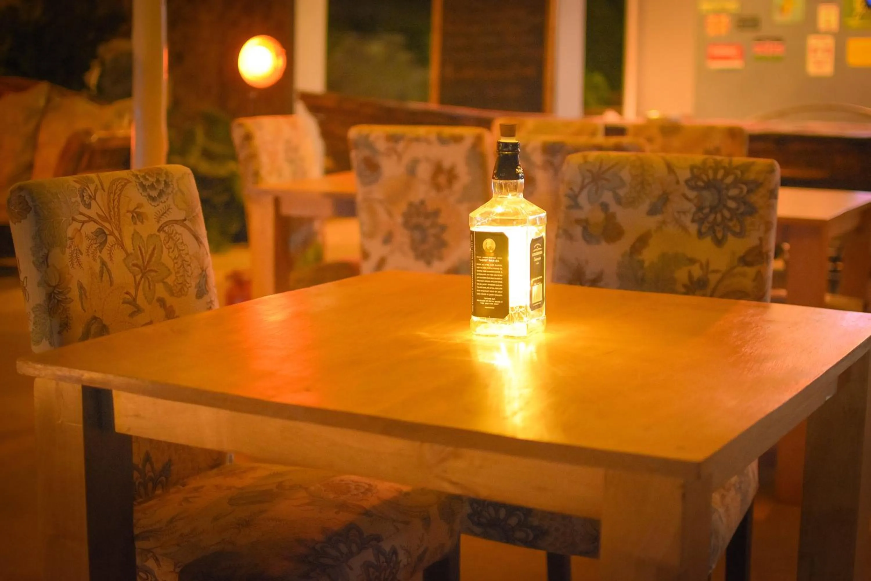 Dining area in Boulevard Inn Mt Meru