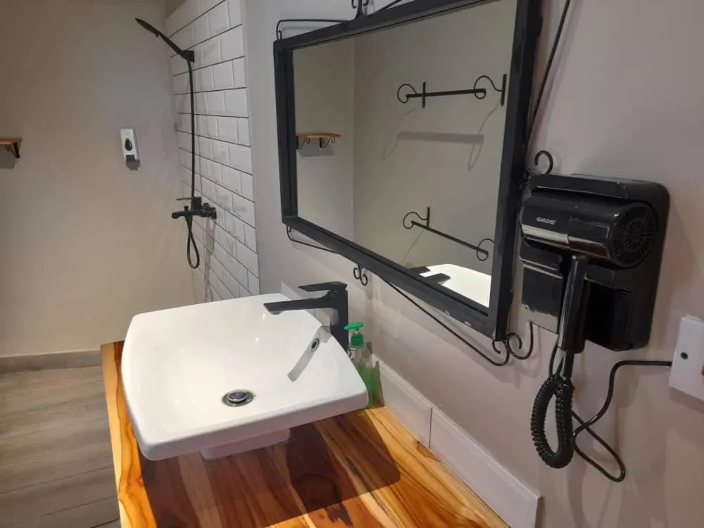 Boulevard Inn Mt Meru