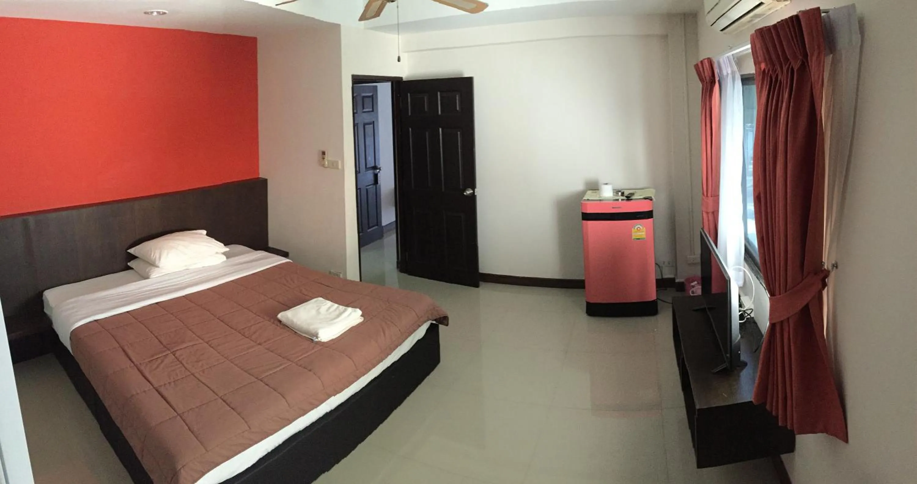Studio with Balcony in Shanghai Guesthouse Monna bar