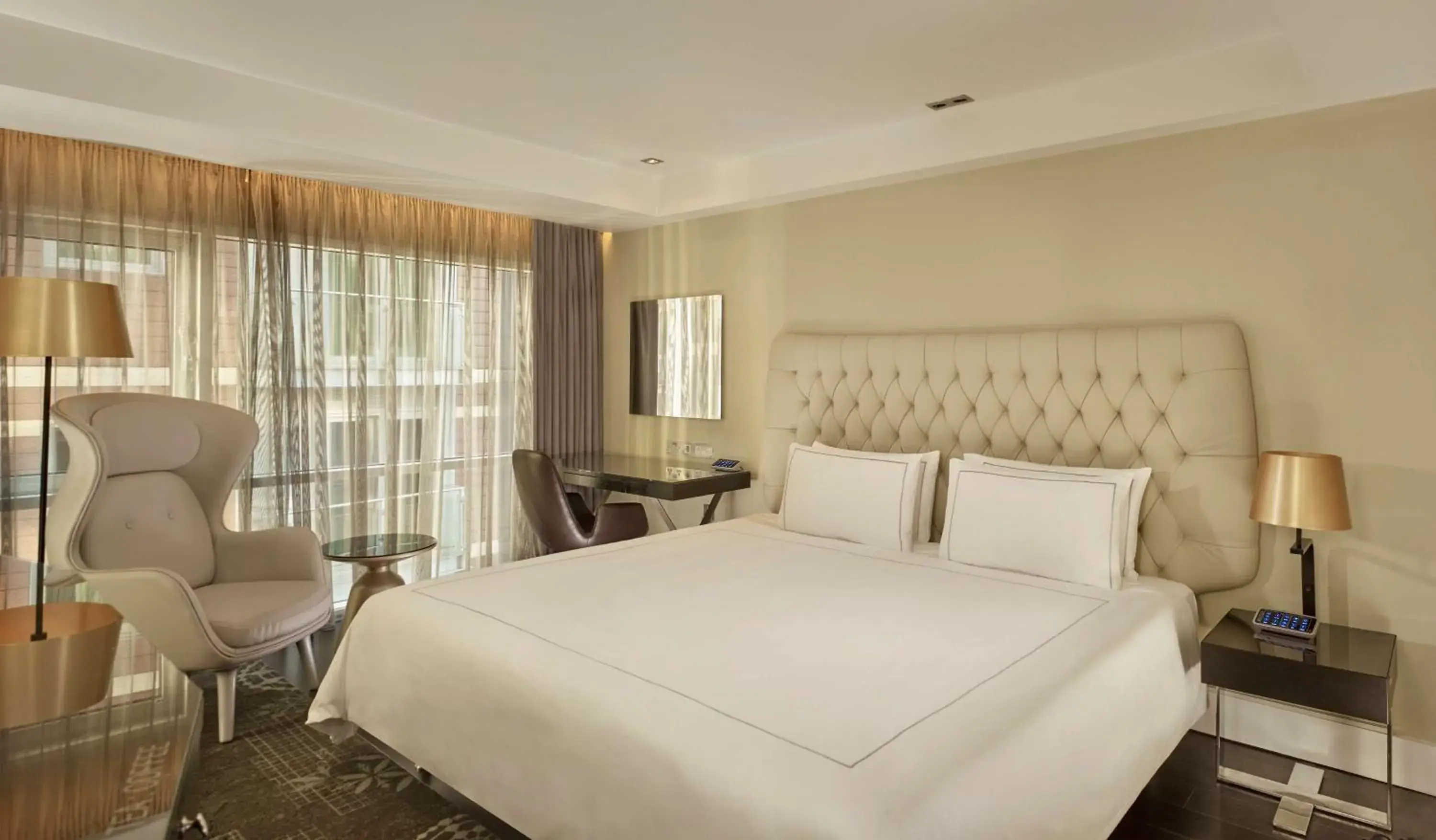 Bedroom, Bed in Park Plaza London Riverbank Bedroom, Bed in Park Plaza London Riverbank