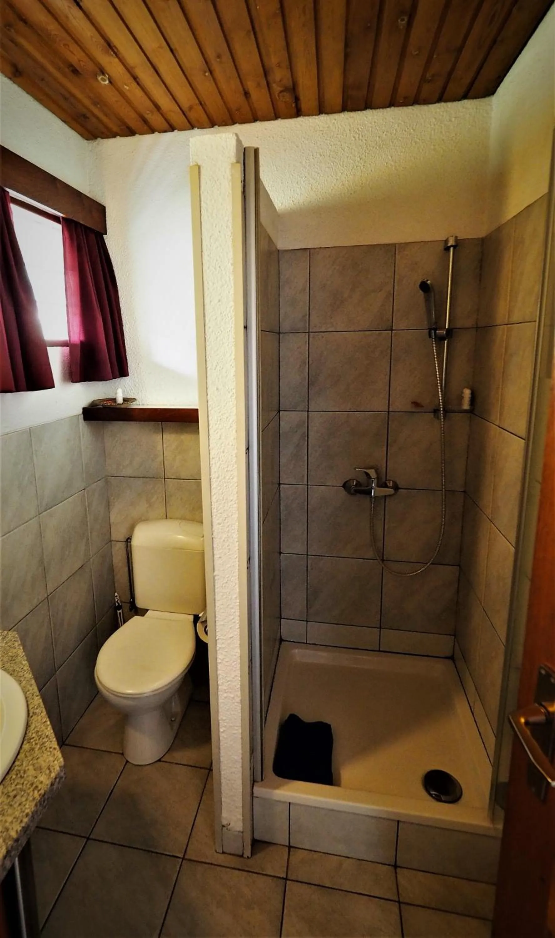 Toilet in Hotel Le Garni