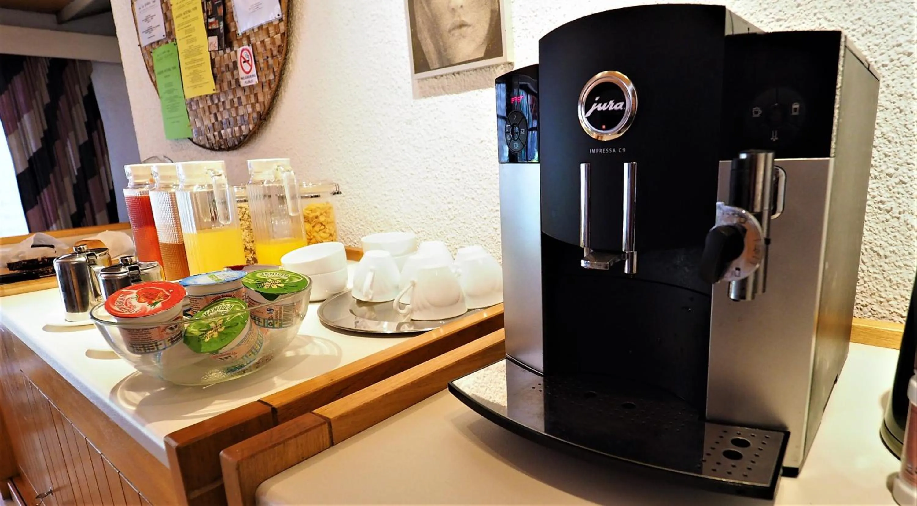 Breakfast in Hotel Le Garni