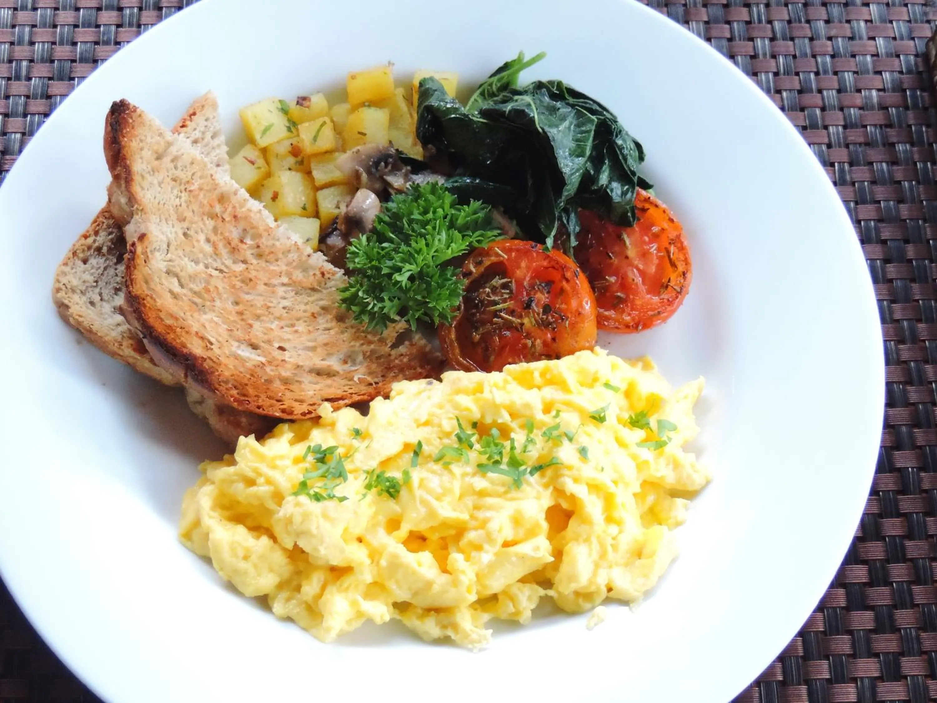 Breakfast in Adi Bisma Inn by Mahaputra-CHSE Certified