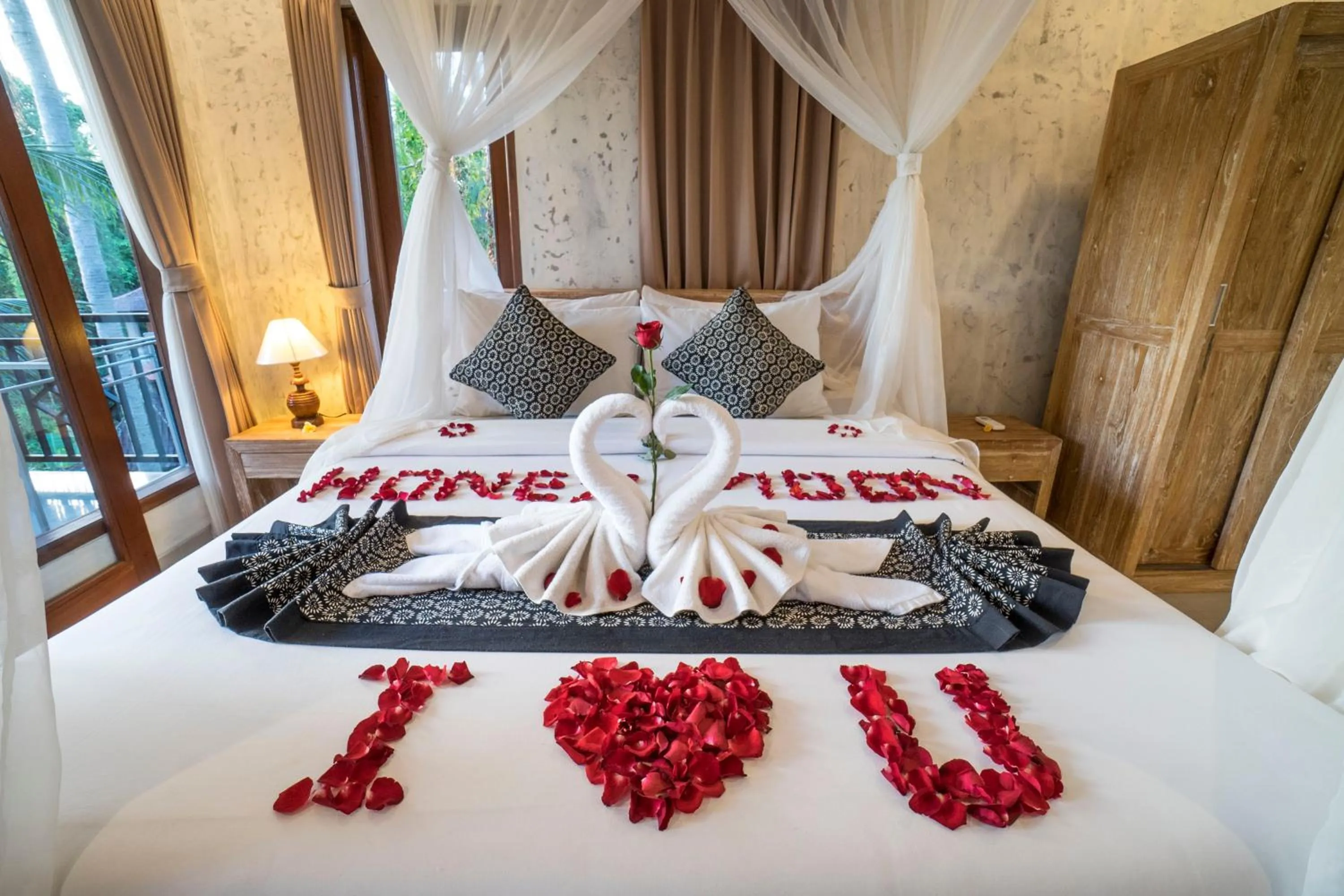 Bedroom, Bed in Adi Bisma Inn by Mahaputra-CHSE Certified