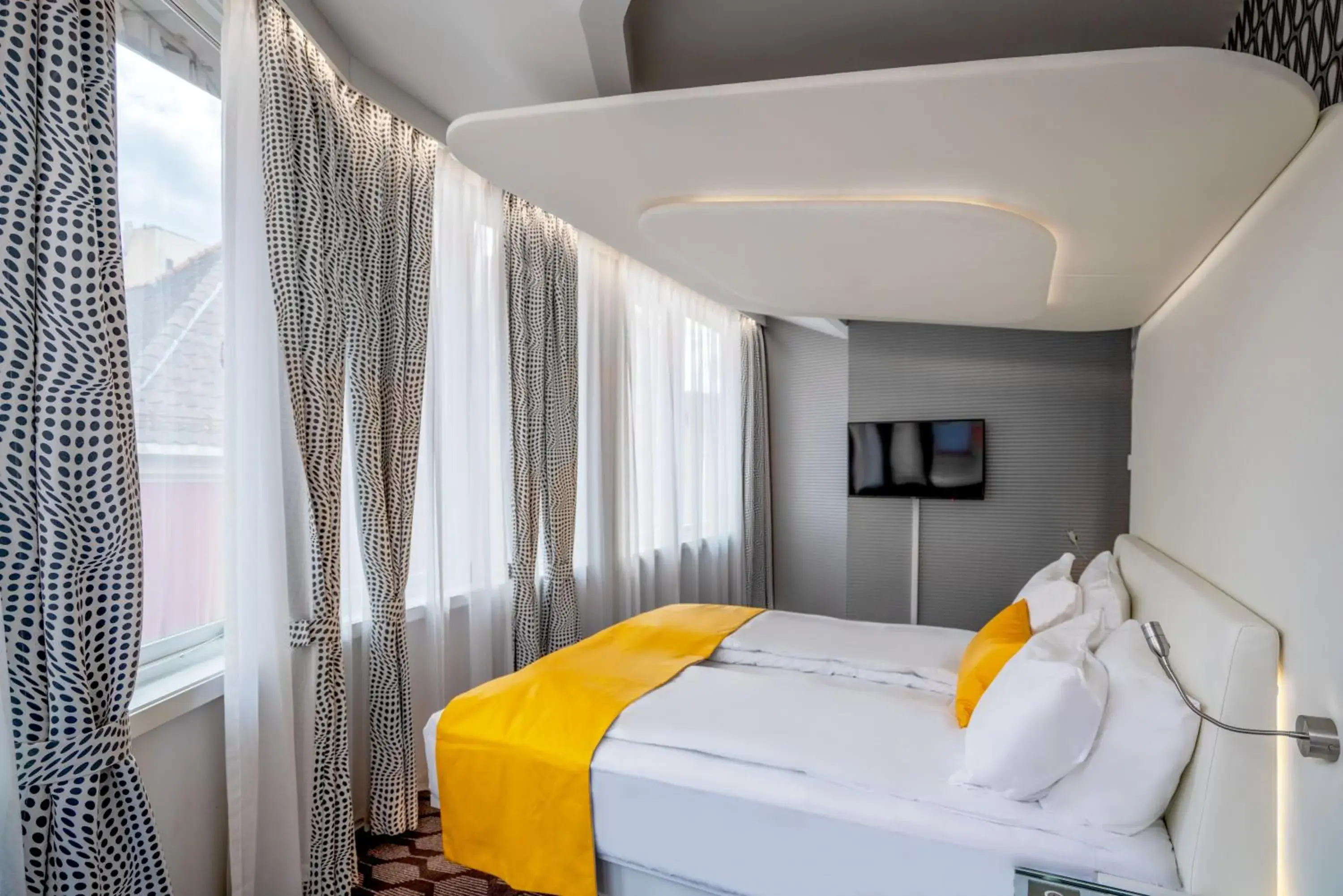 View (from property/room), Bed in Magic Hotel Bergen City Center, a member of Radisson Individuals View (from property/room), Bed in Magic Hotel Bergen City Center, a member of Radisson Individuals