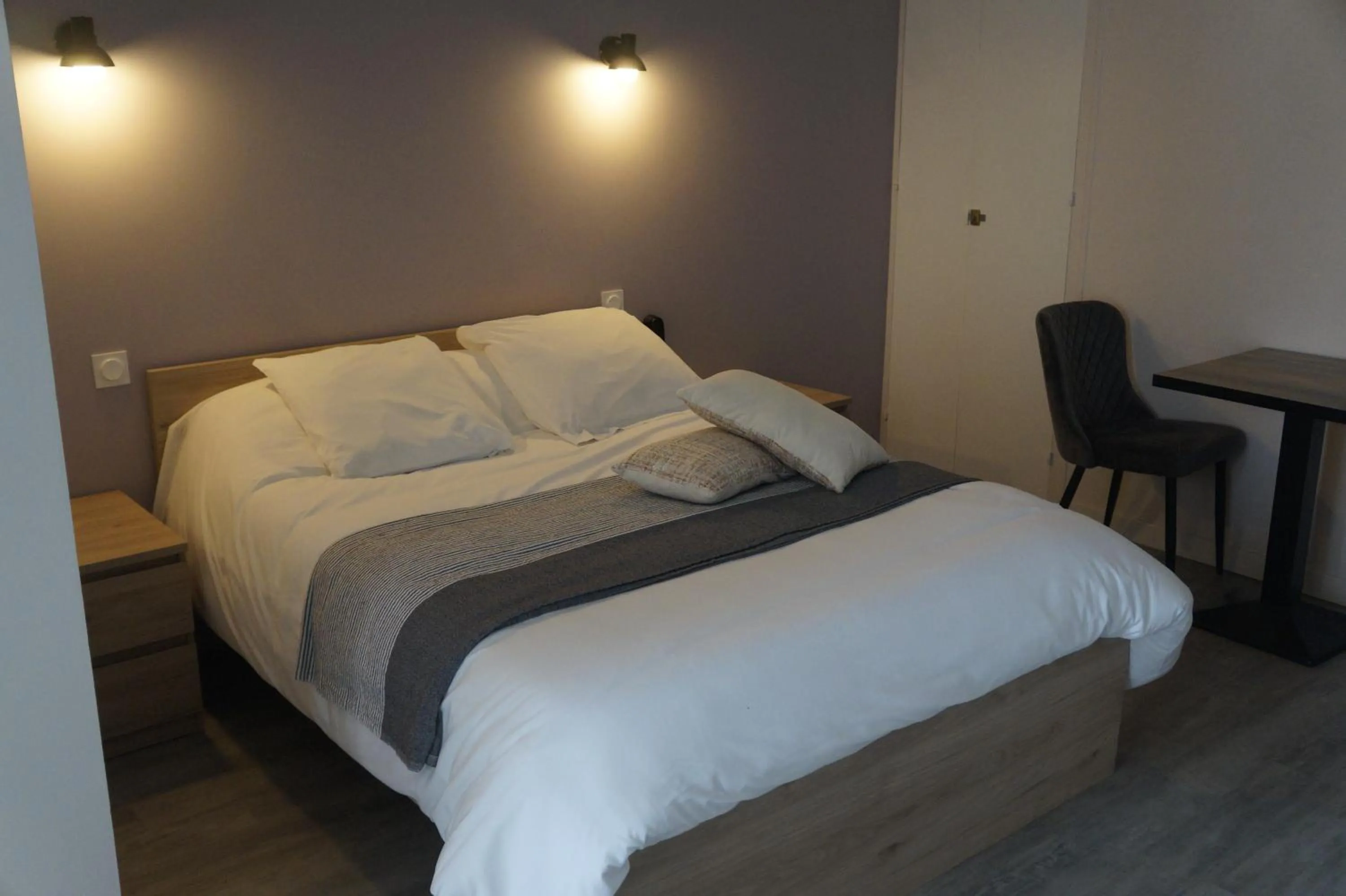 Bed in Les Rives de l'Ain