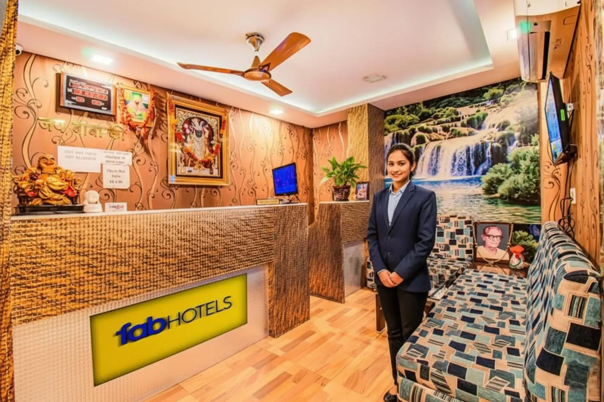 Lobby or reception in FabHotel Rajnandani Residency Bhawarkua Lobby or reception in FabHotel Rajnandani Residency Bhawarkua