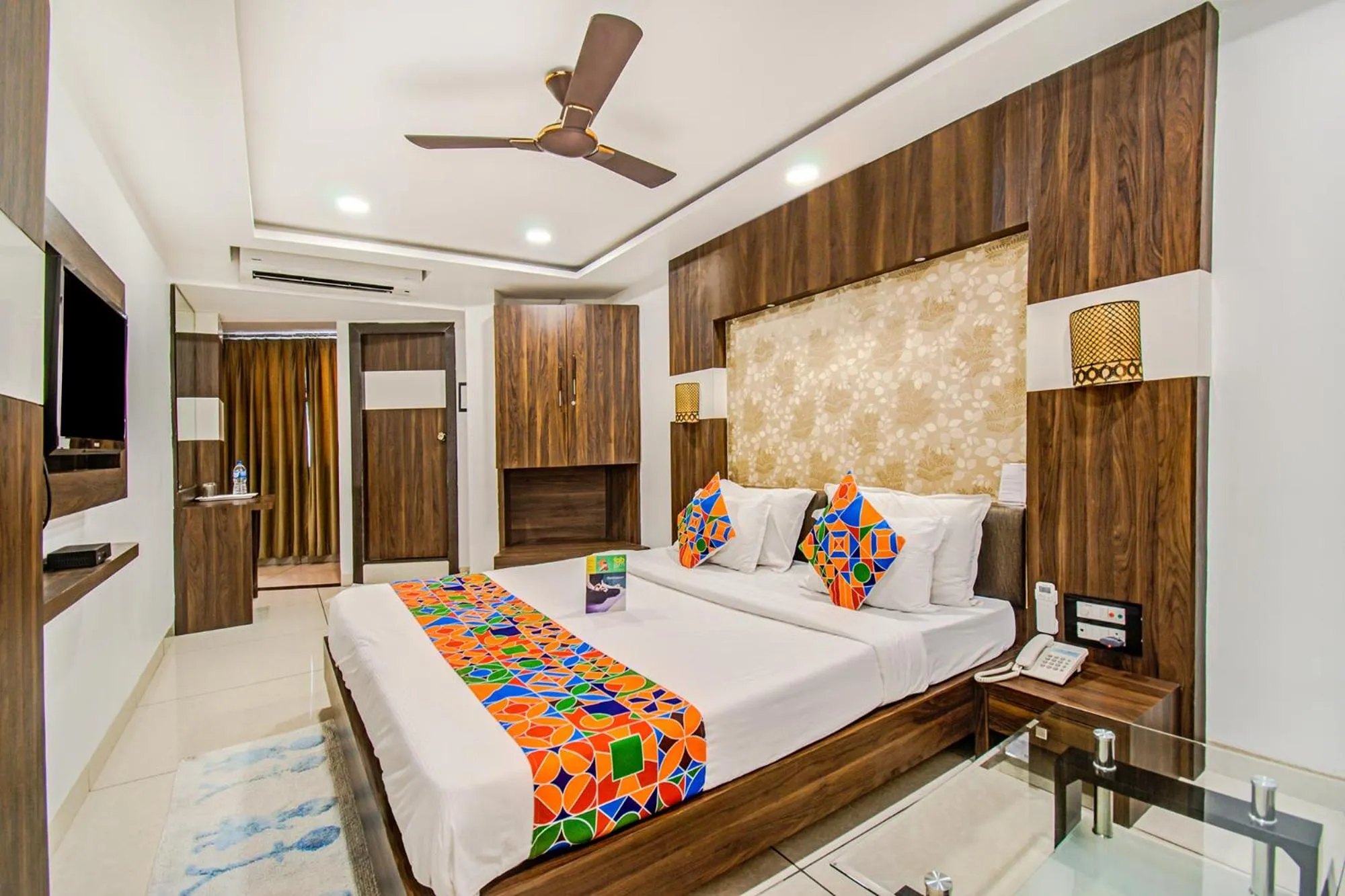 Bedroom, Bed in FabHotel Rajnandani Residency Bhawarkua