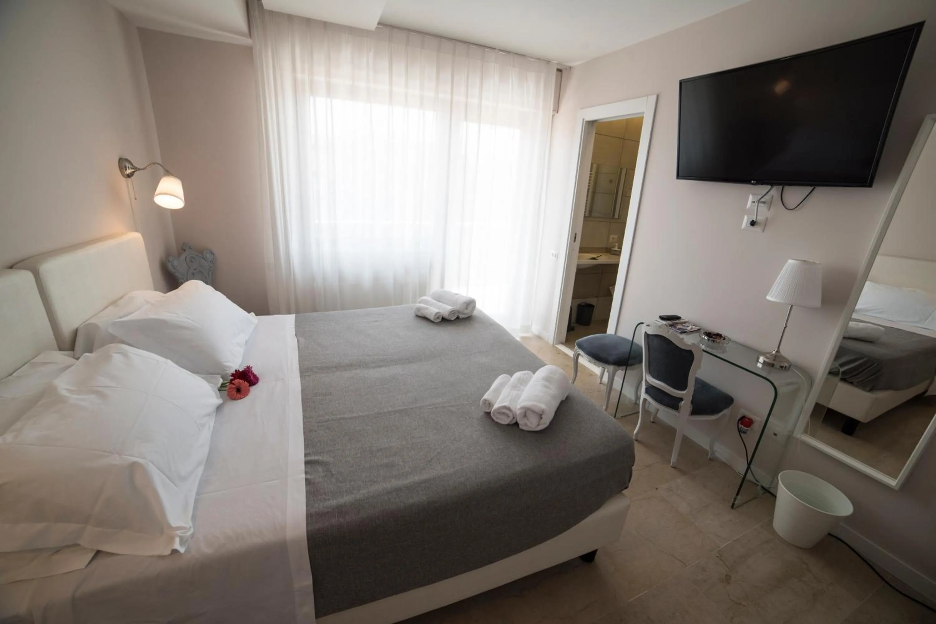 Photo of the whole room, Bed in B&B Attico 33