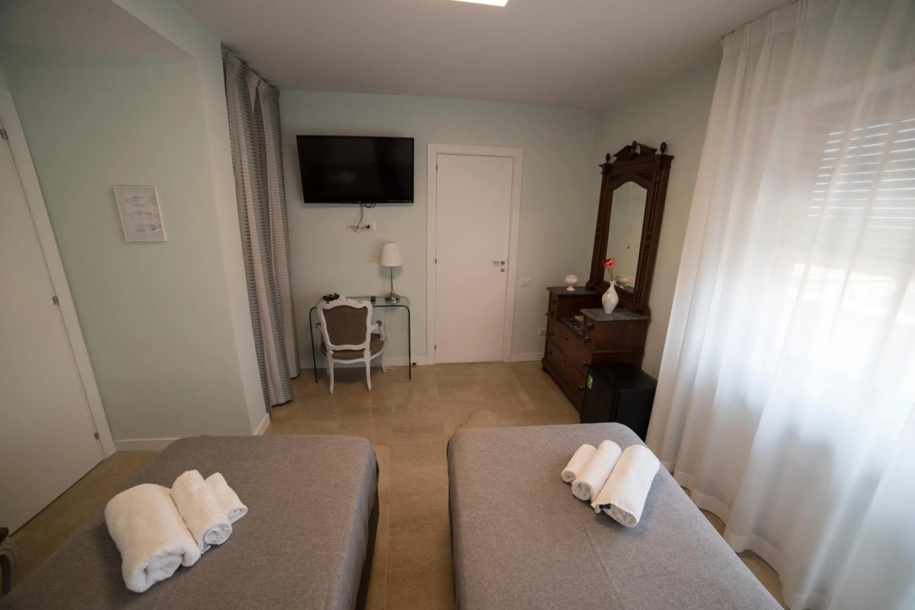 Photo of the whole room, Bed in B&B Attico 33