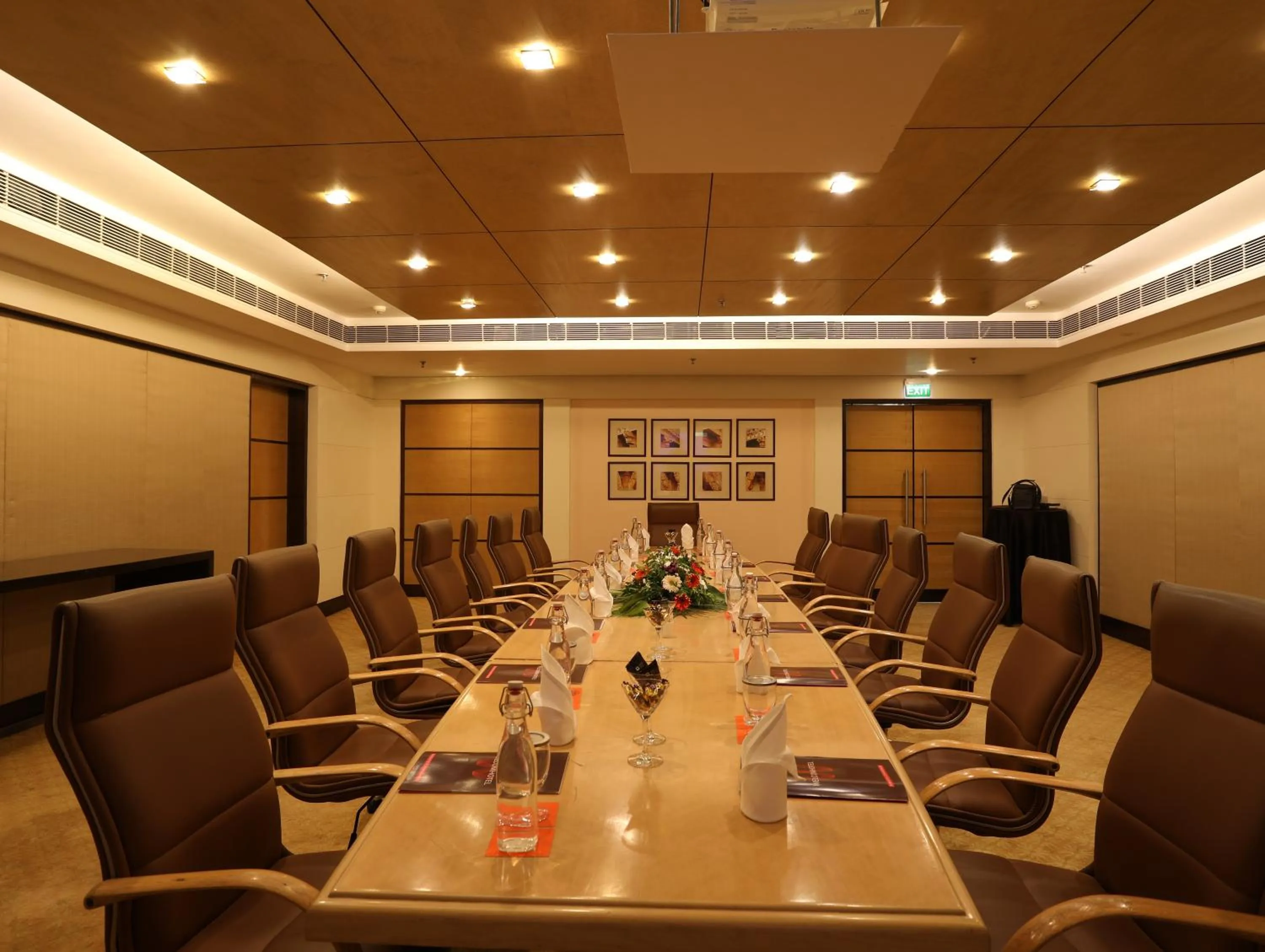 Meeting/conference room in Welcomhotel by ITC Hotels, Alkapuri, Vadodara