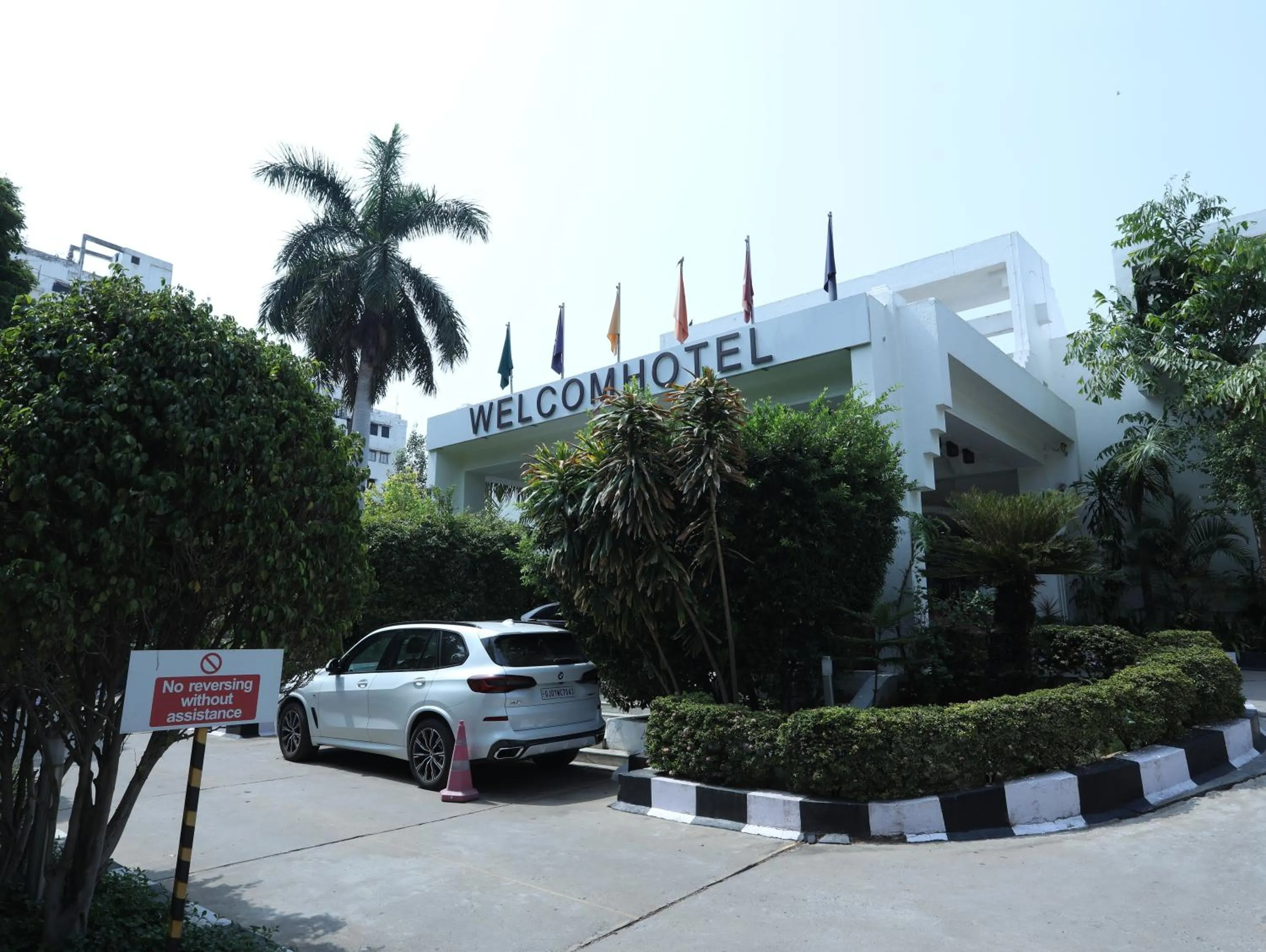 Parking in Welcomhotel by ITC Hotels, Alkapuri, Vadodara