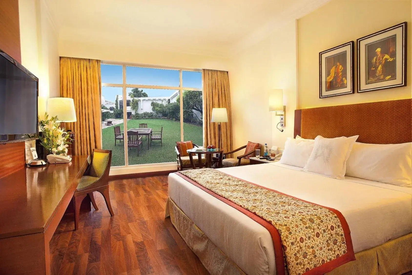 Photo of the whole room, Bed in Welcomhotel by ITC Hotels, Alkapuri, Vadodara Photo of the whole room, Bed in Welcomhotel by ITC Hotels, Alkapuri, Vadodara