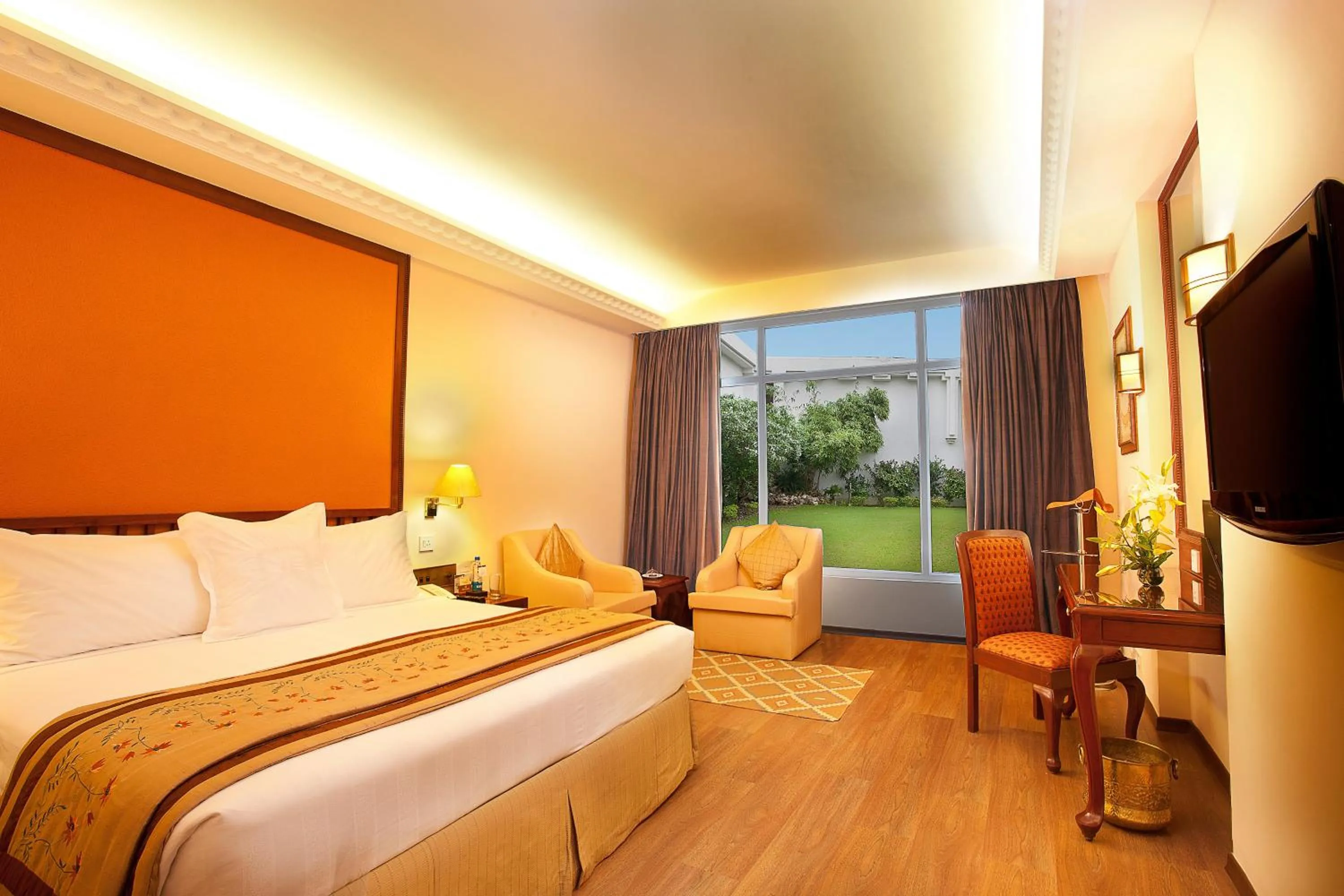 Bed in Welcomhotel by ITC Hotels, Alkapuri, Vadodara