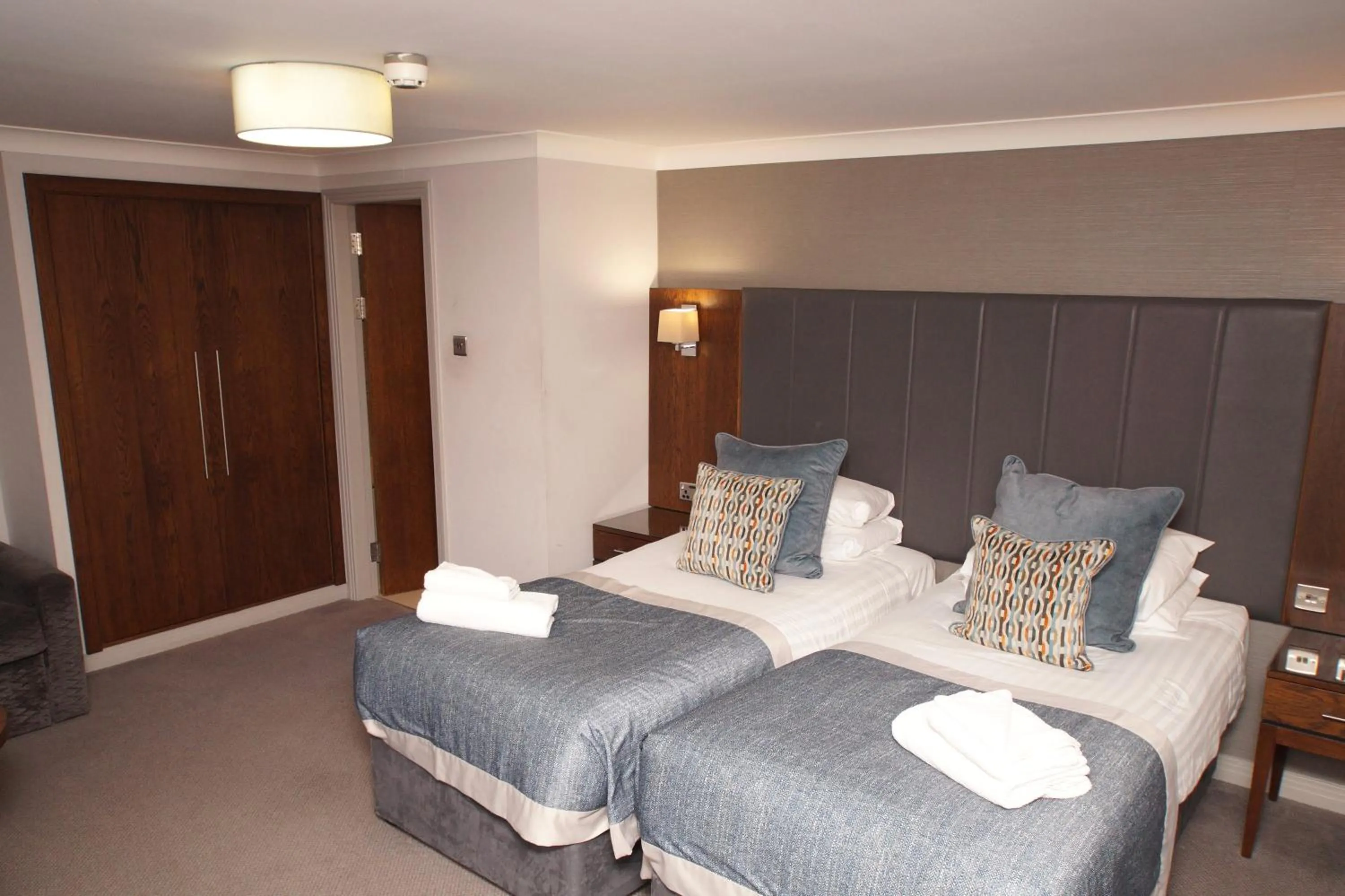 Bed in Golden Lion Hotel