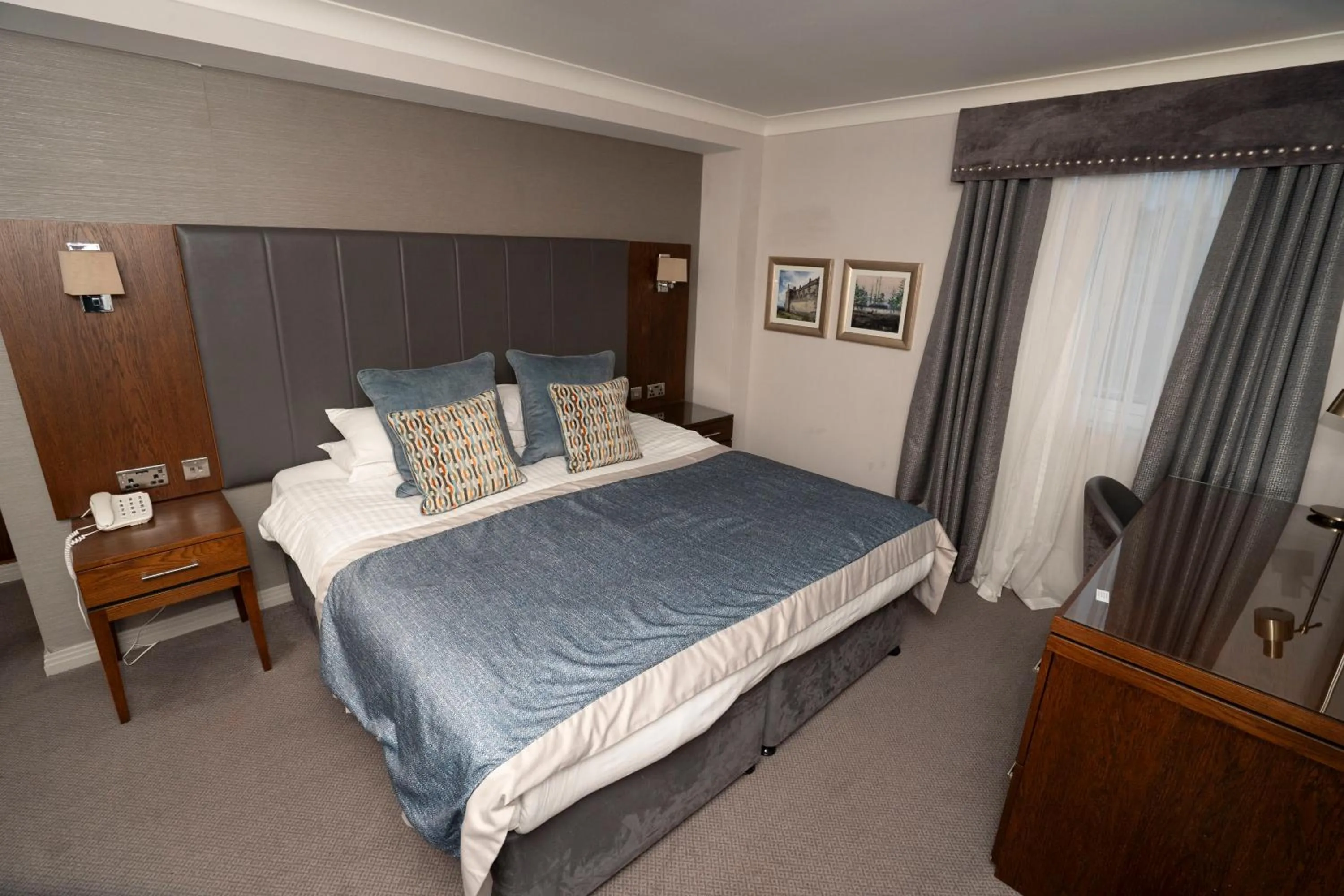 Bed in Golden Lion Hotel