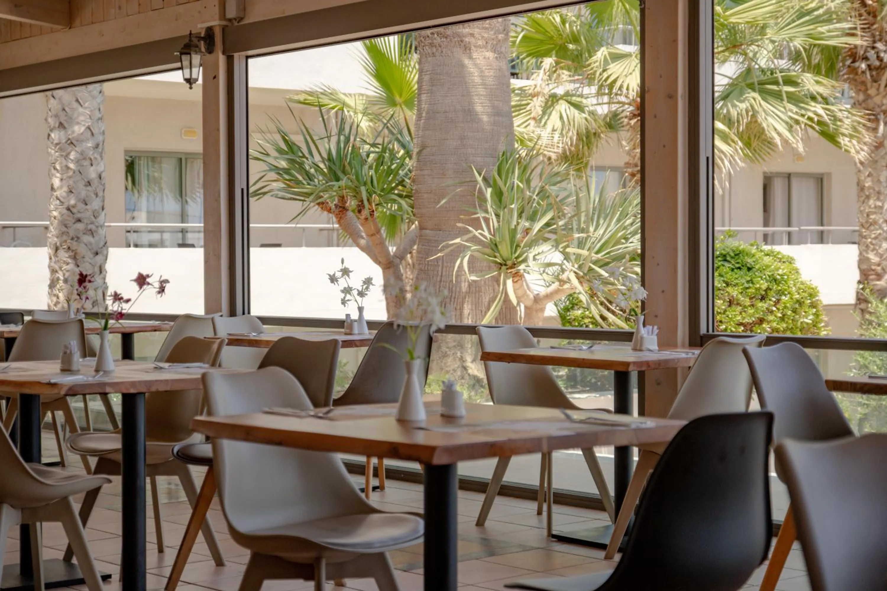 Restaurant/places to eat in Gouves Bay by Omilos Hotels