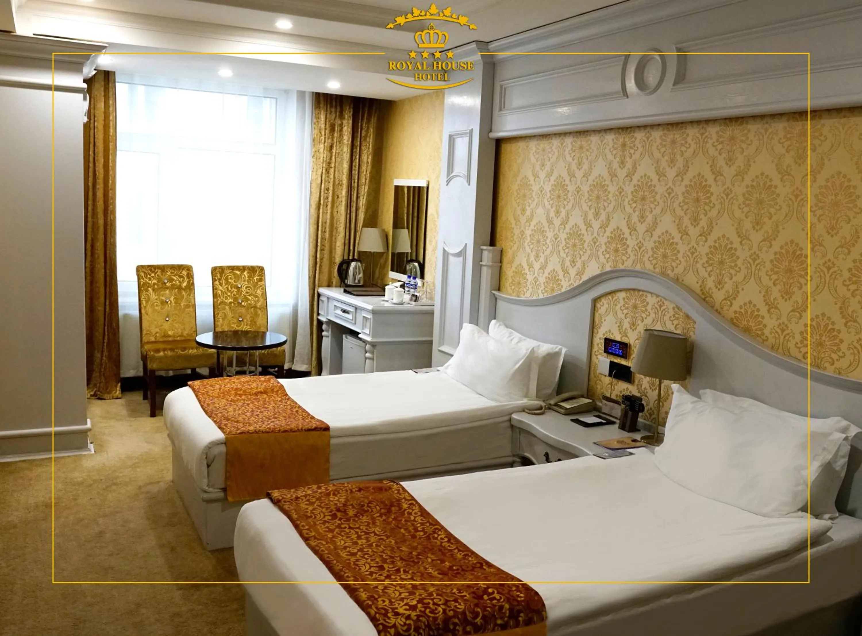 Bed in Royal House Hotel 2