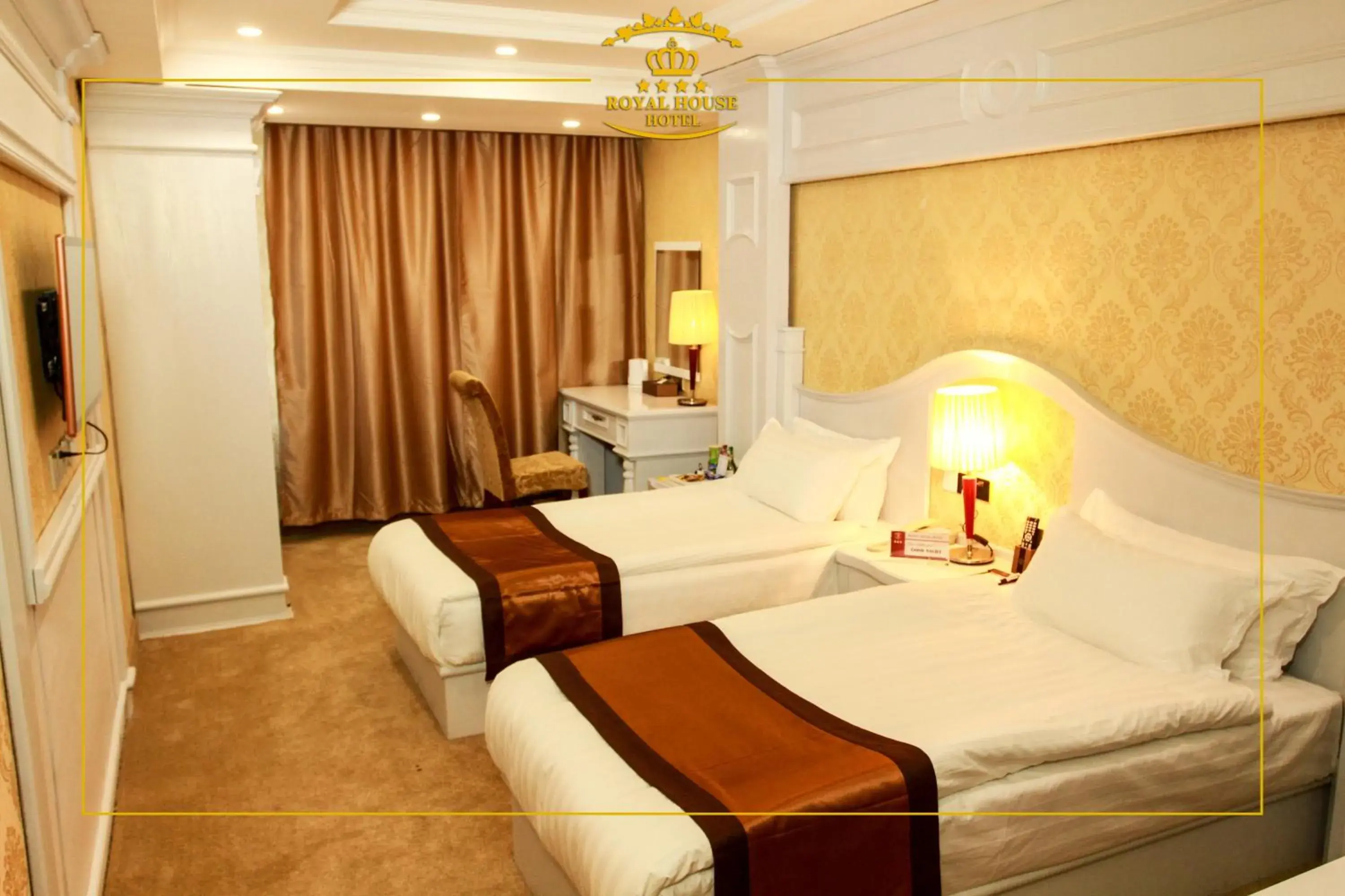 Bed in Royal House Hotel 2 Bed in Royal House Hotel 2