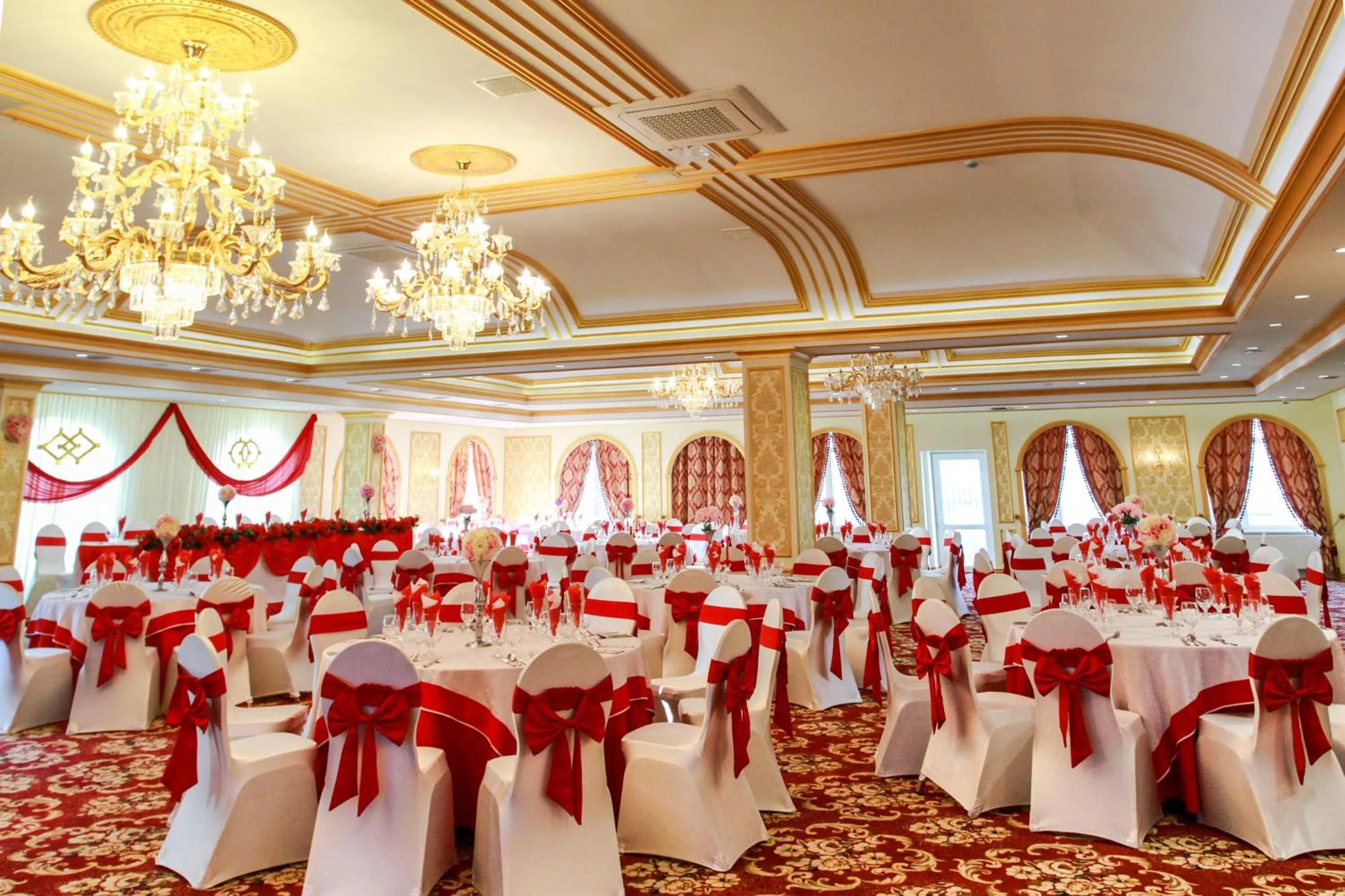 Banquet/Function facilities in Royal House Hotel 2