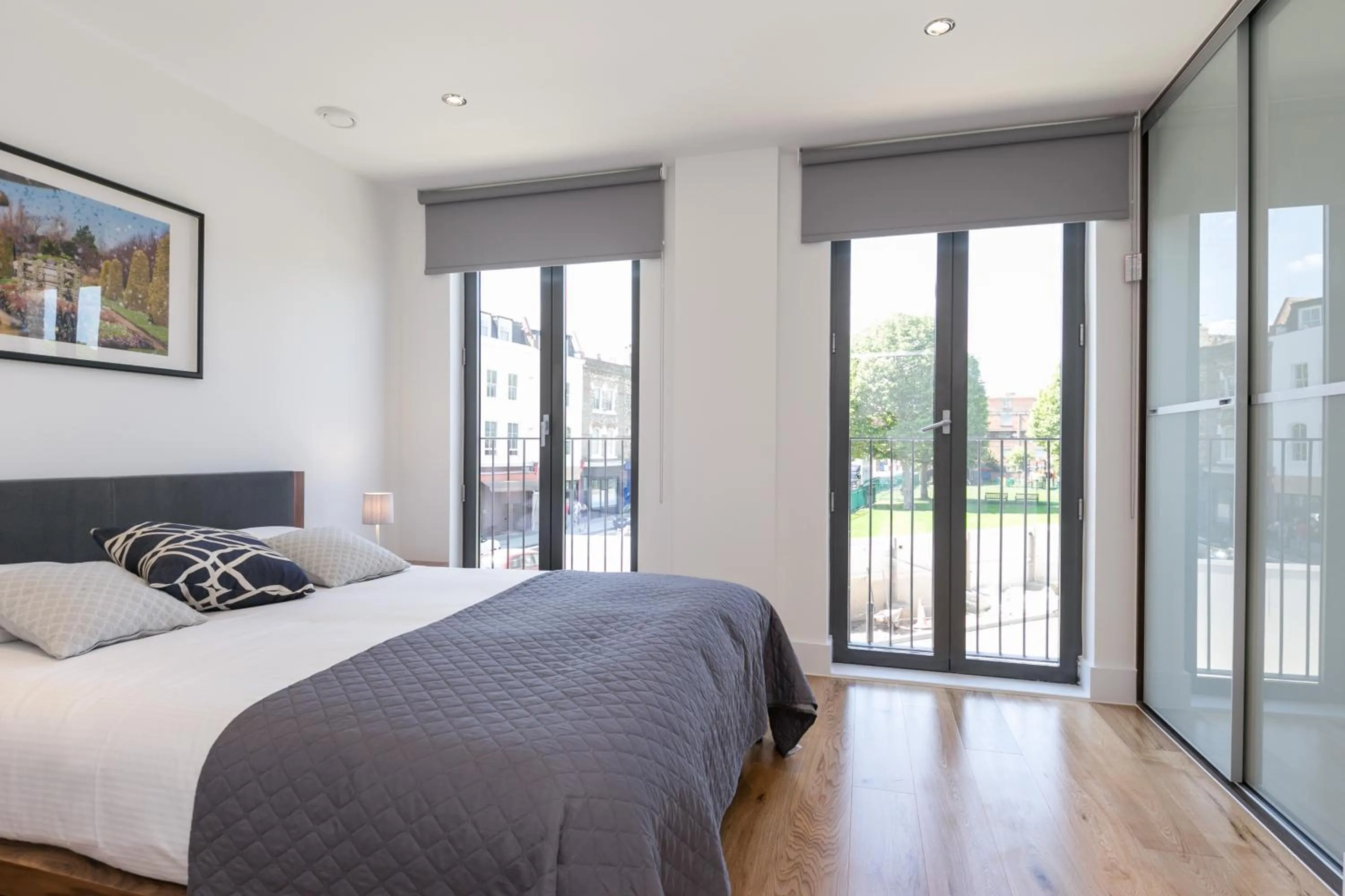 Bedroom, Bed in Urban Chic - Portobello
