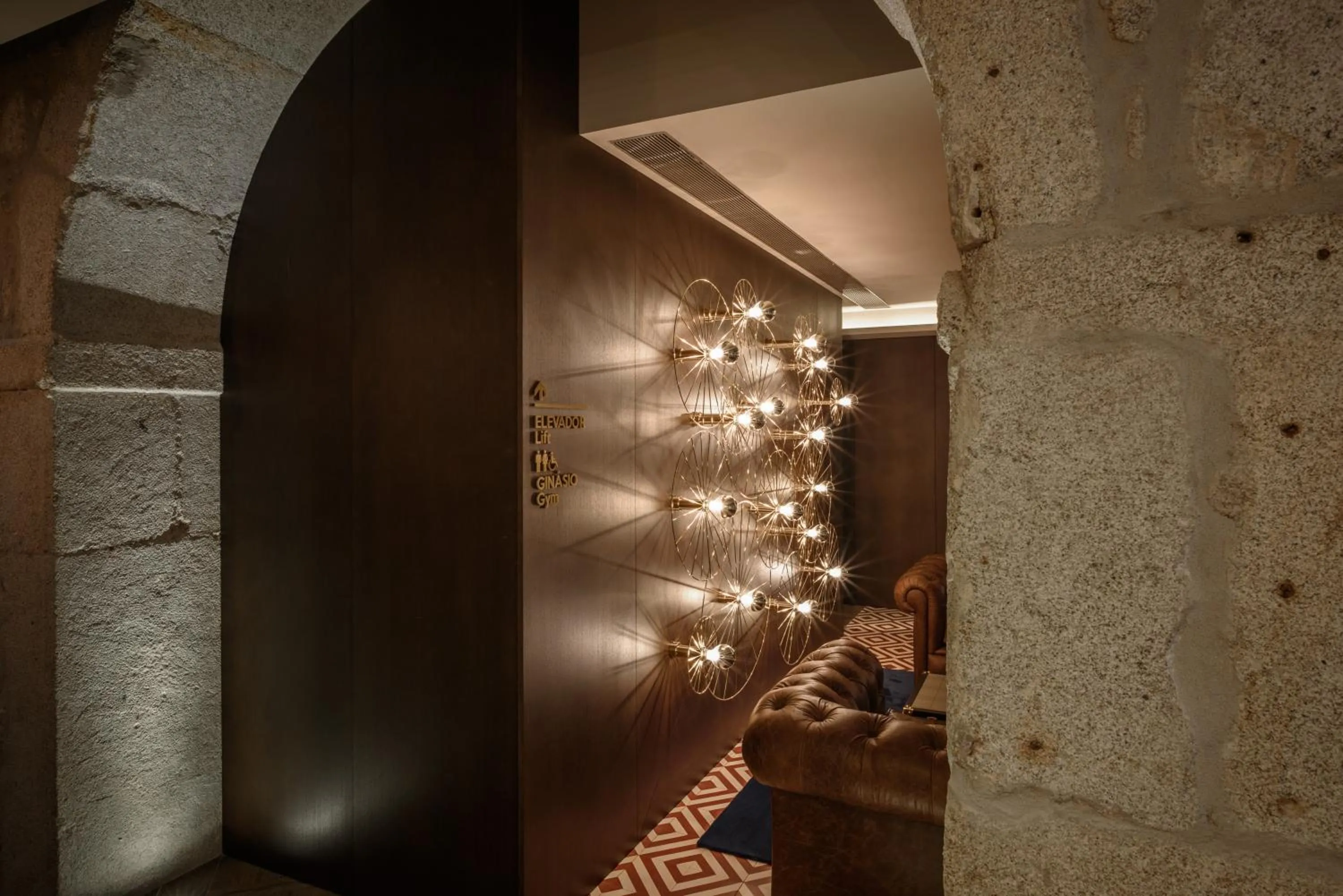 Other in Exe Almada Porto