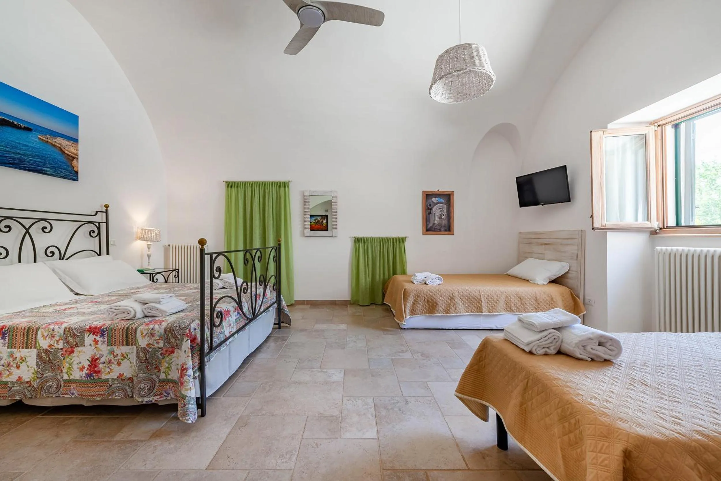 Photo of the whole room, Bed in Villa Fumarola