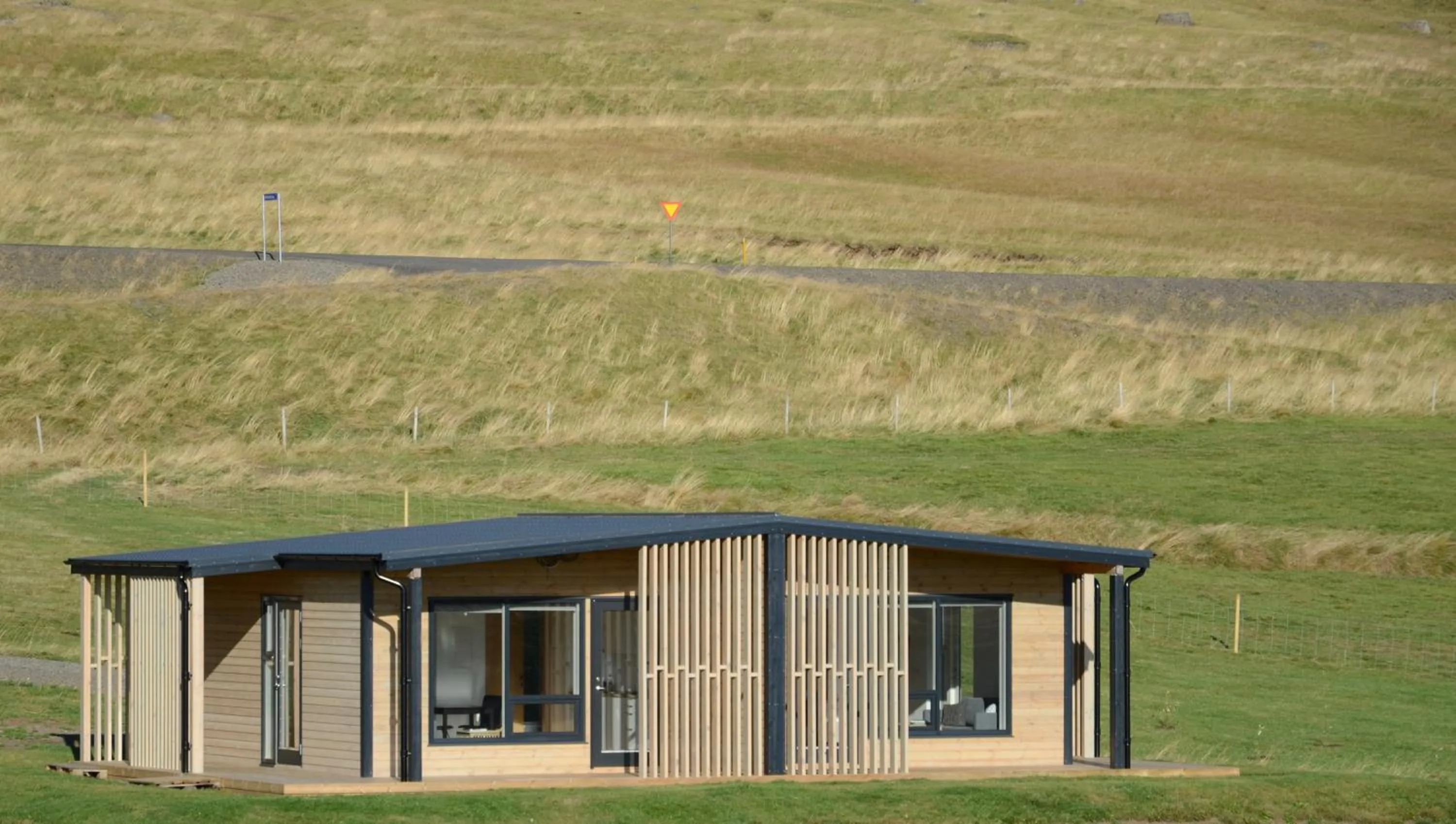 Facade/entrance in Krákhamar Apartments