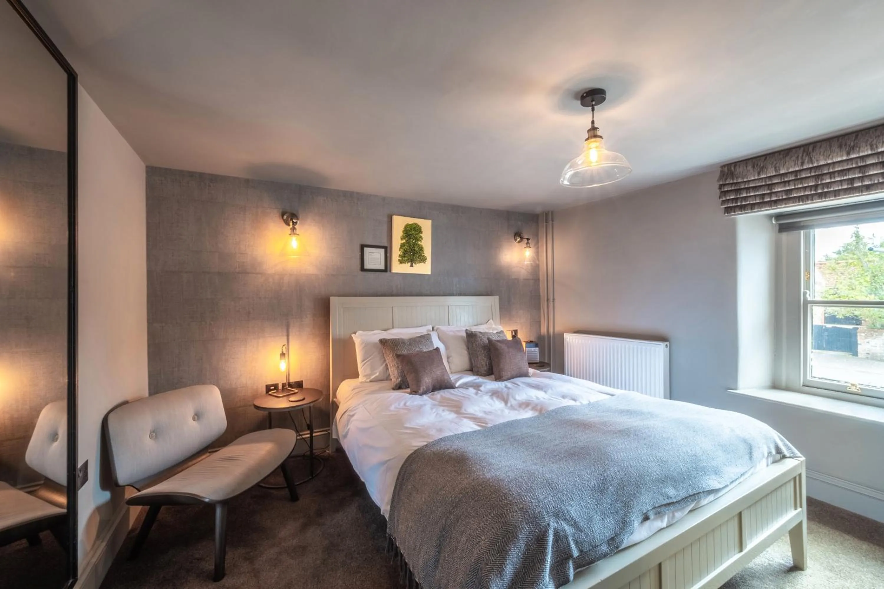 Bed in The Chequers Inn, Thornham