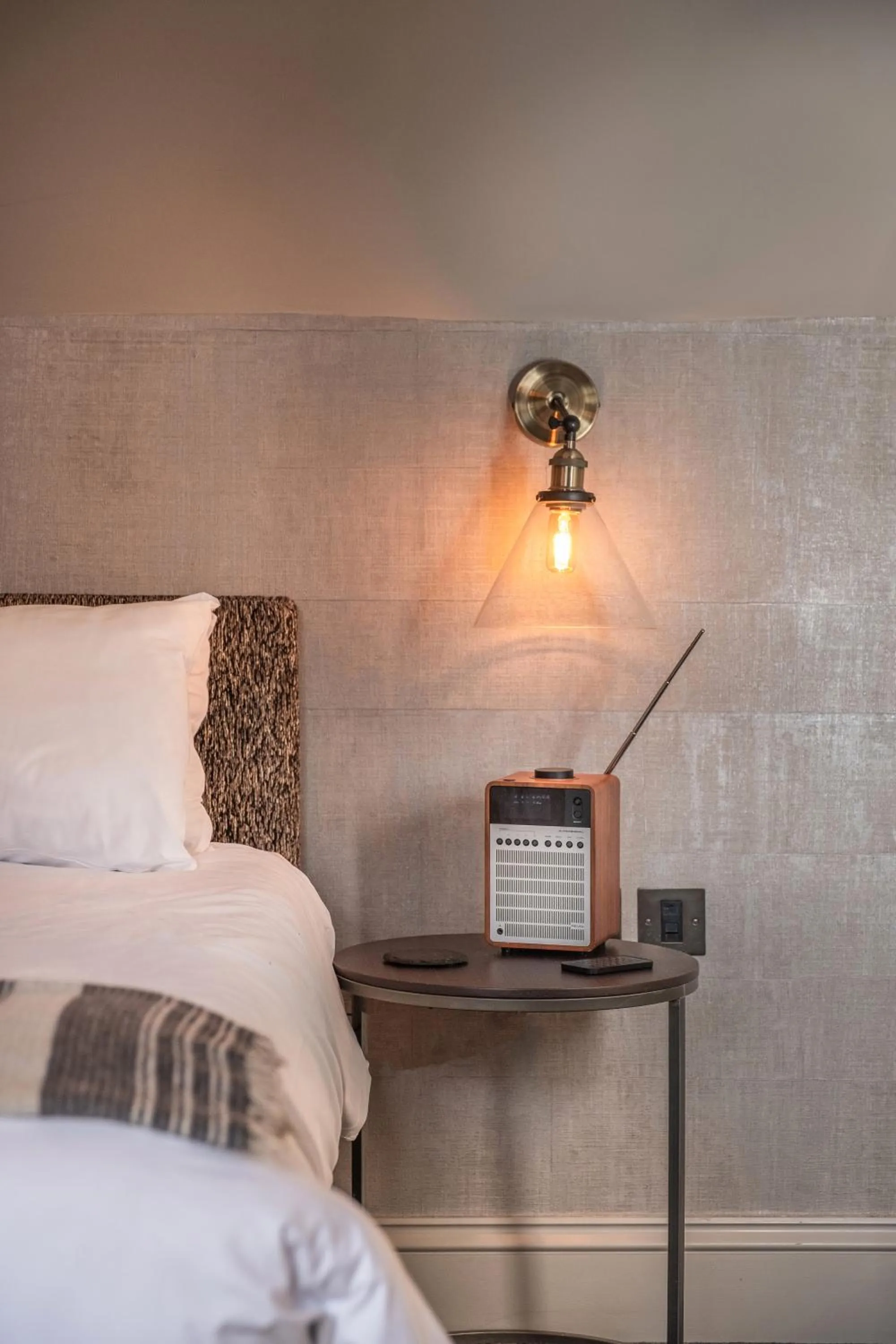 Bed in The Chequers Inn, Thornham