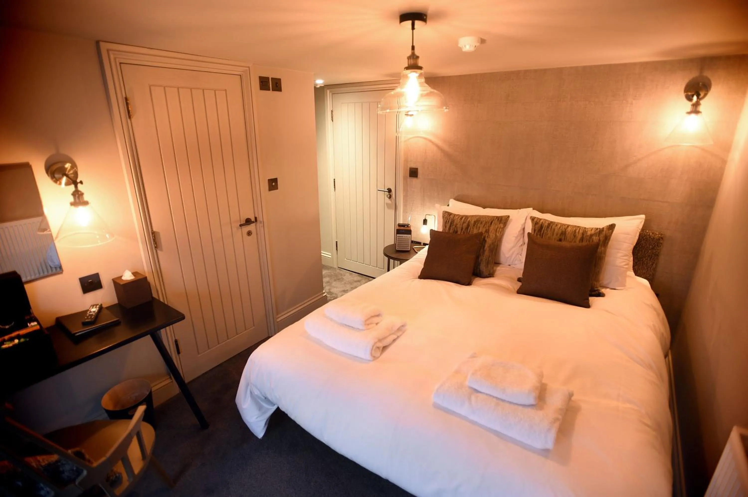 Bed in The Chequers Inn, Thornham