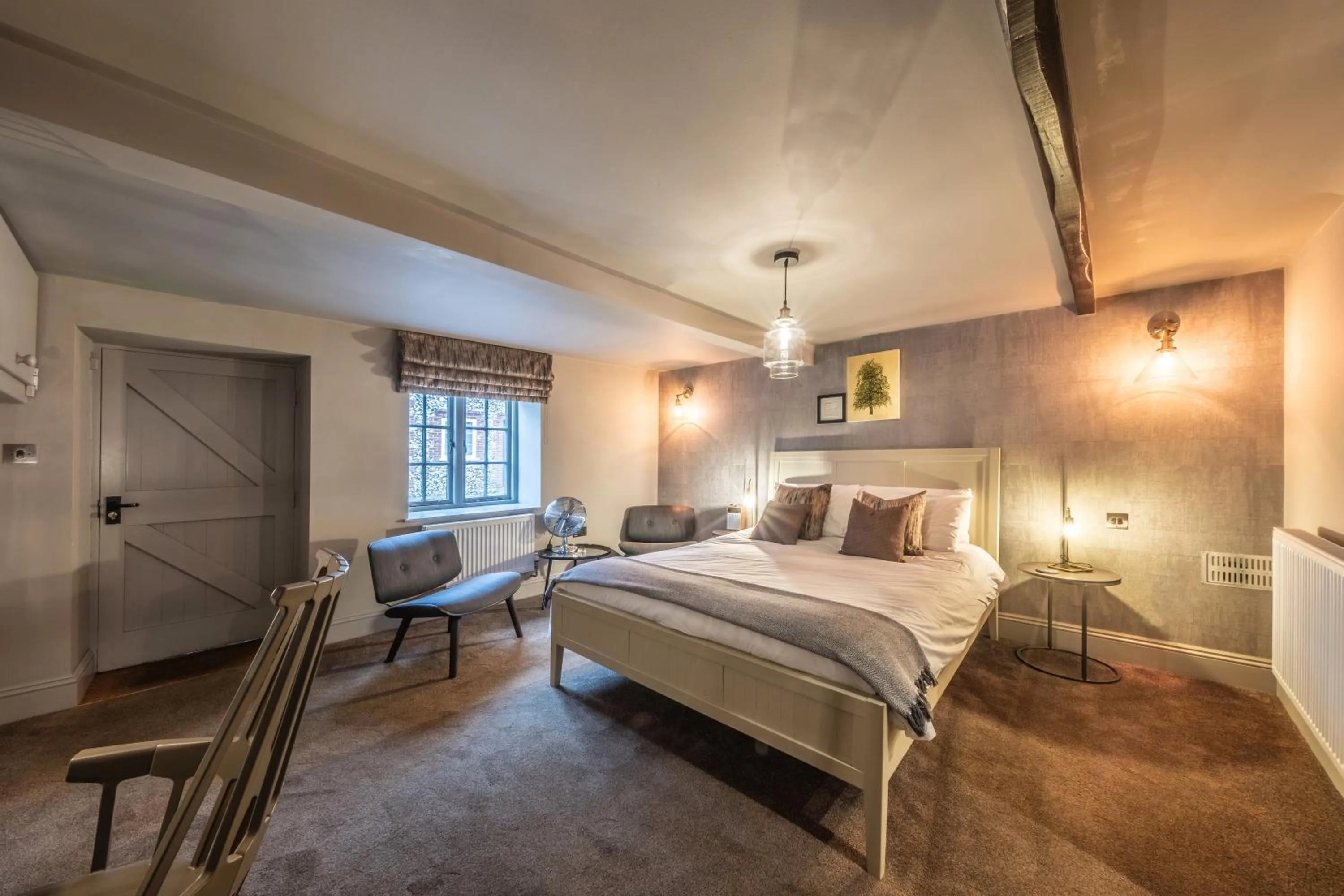 Bed in The Chequers Inn, Thornham