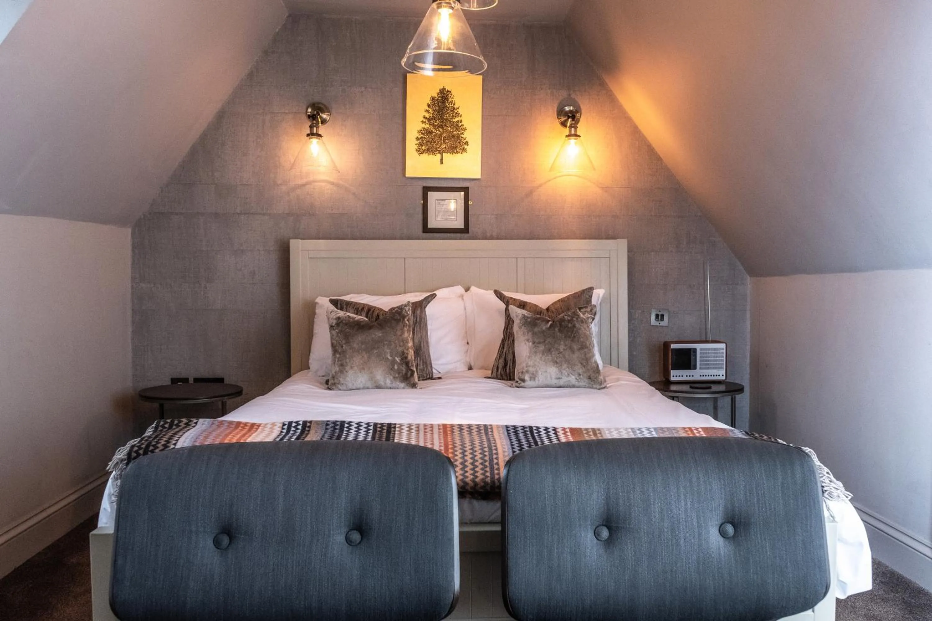 Bed in The Chequers Inn, Thornham