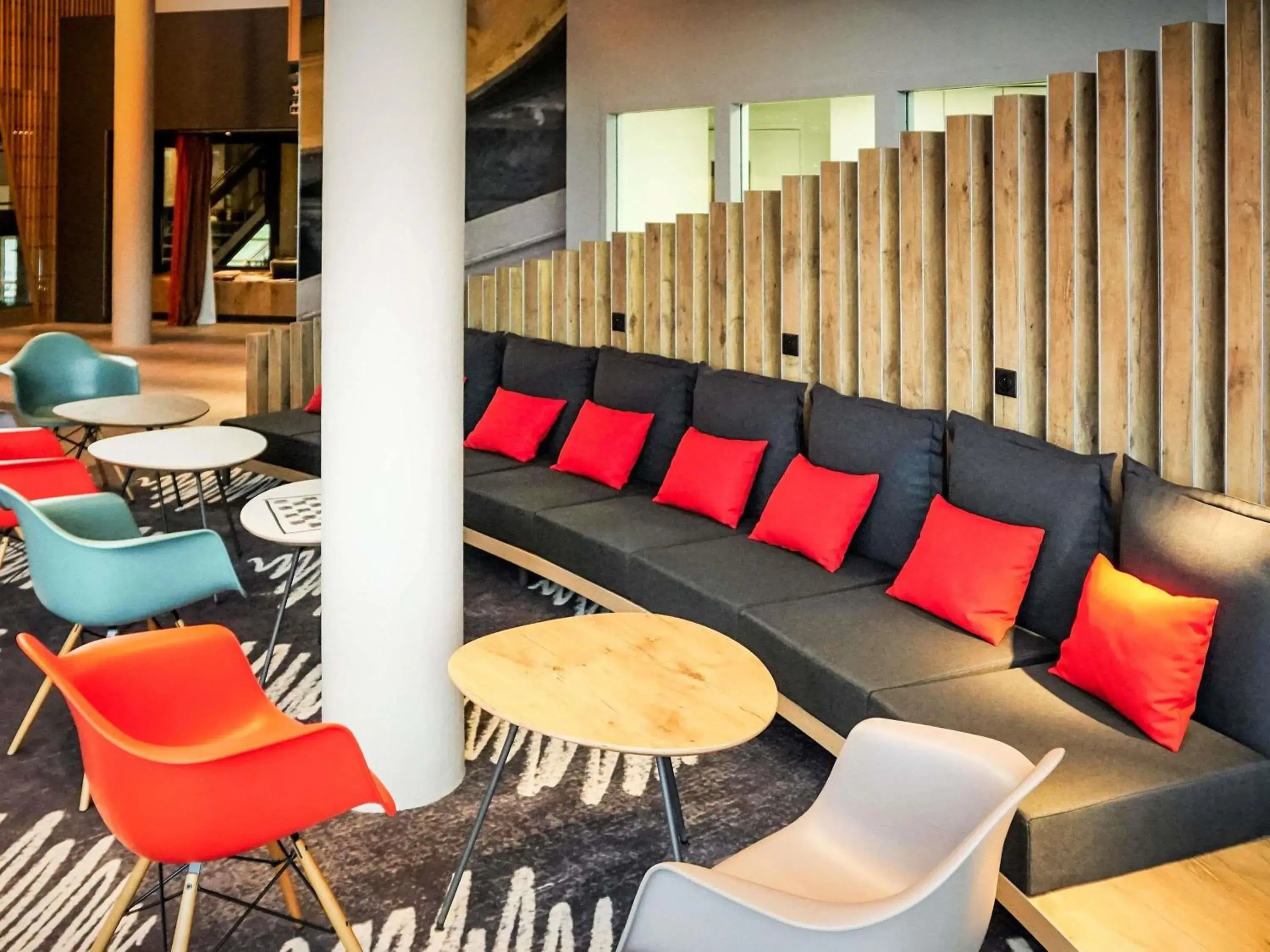 Property building in ibis Poitiers Site du Futuroscope Property building in ibis Poitiers Site du Futuroscope