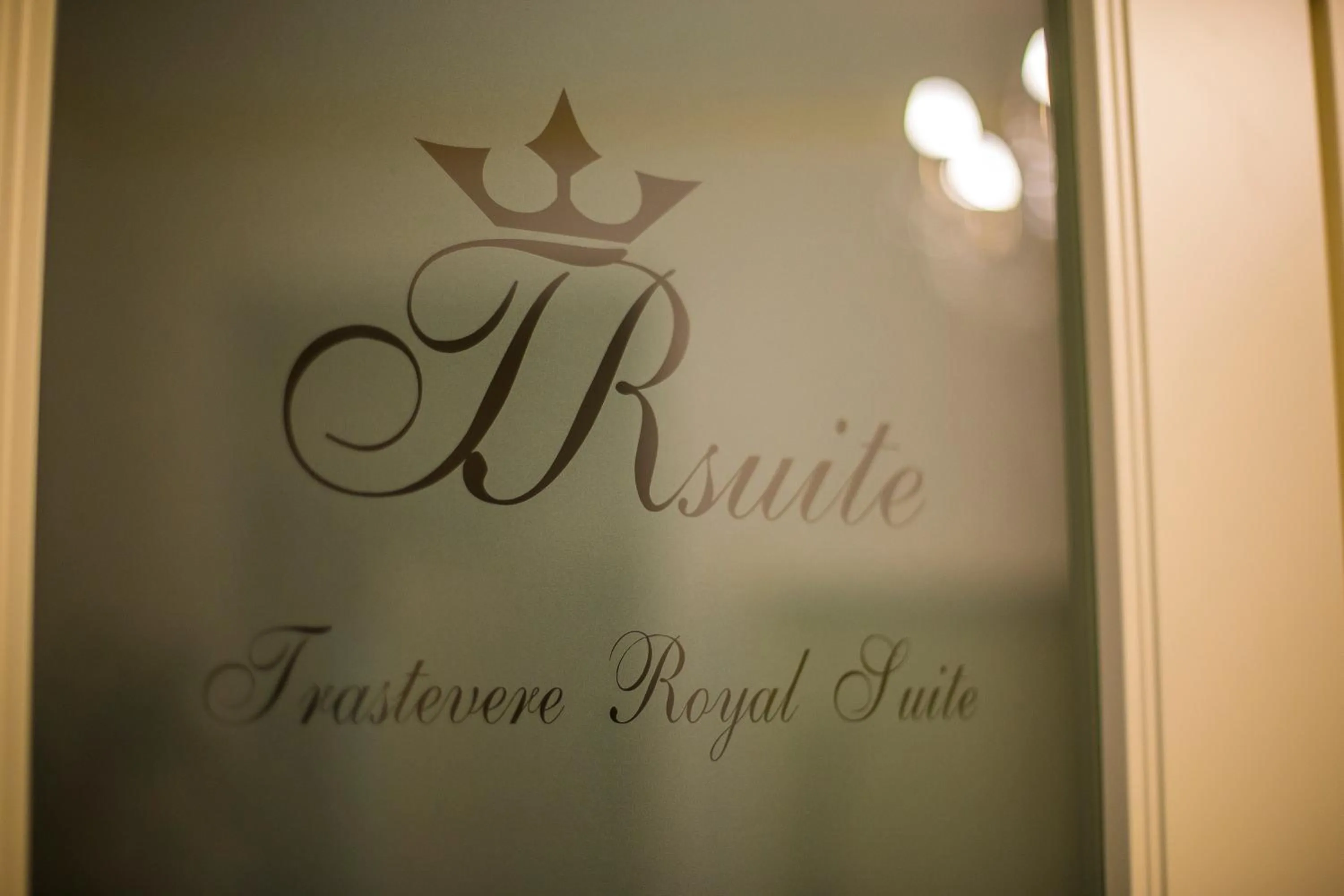 Decorative detail in Trastevere Royal Suite