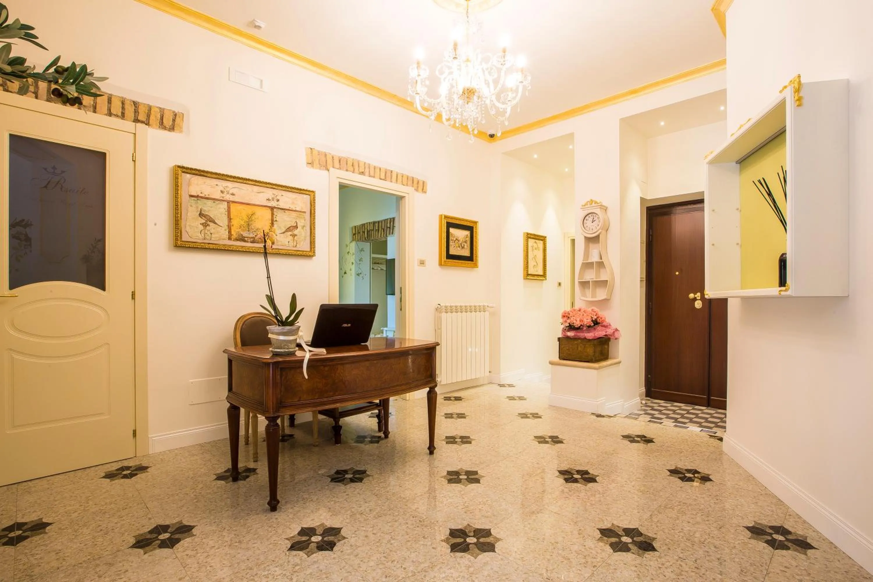 Lobby or reception in Trastevere Royal Suite