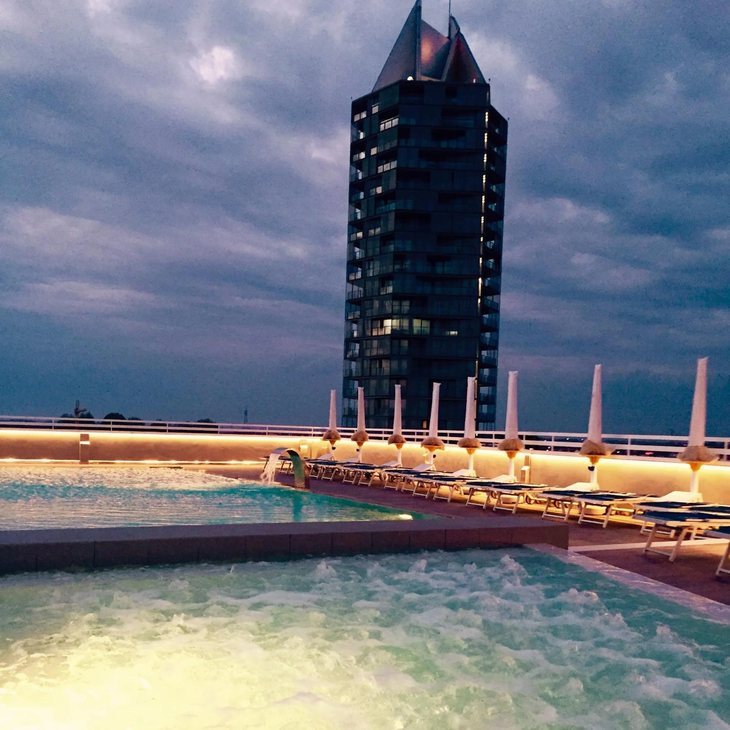 Swimming pool in Hotel Principe Palace
