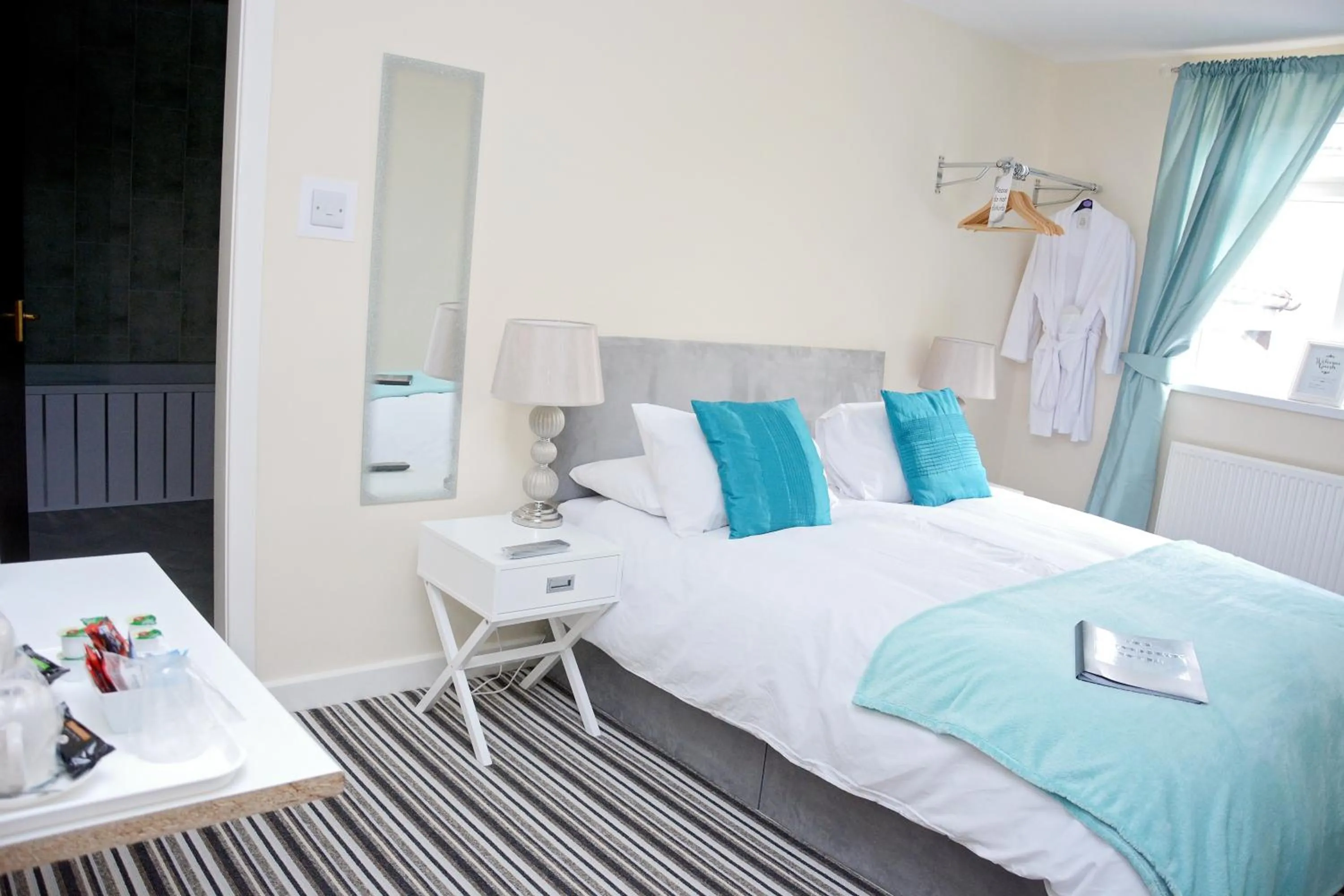 Bedroom, Bed in The Oxfordshire