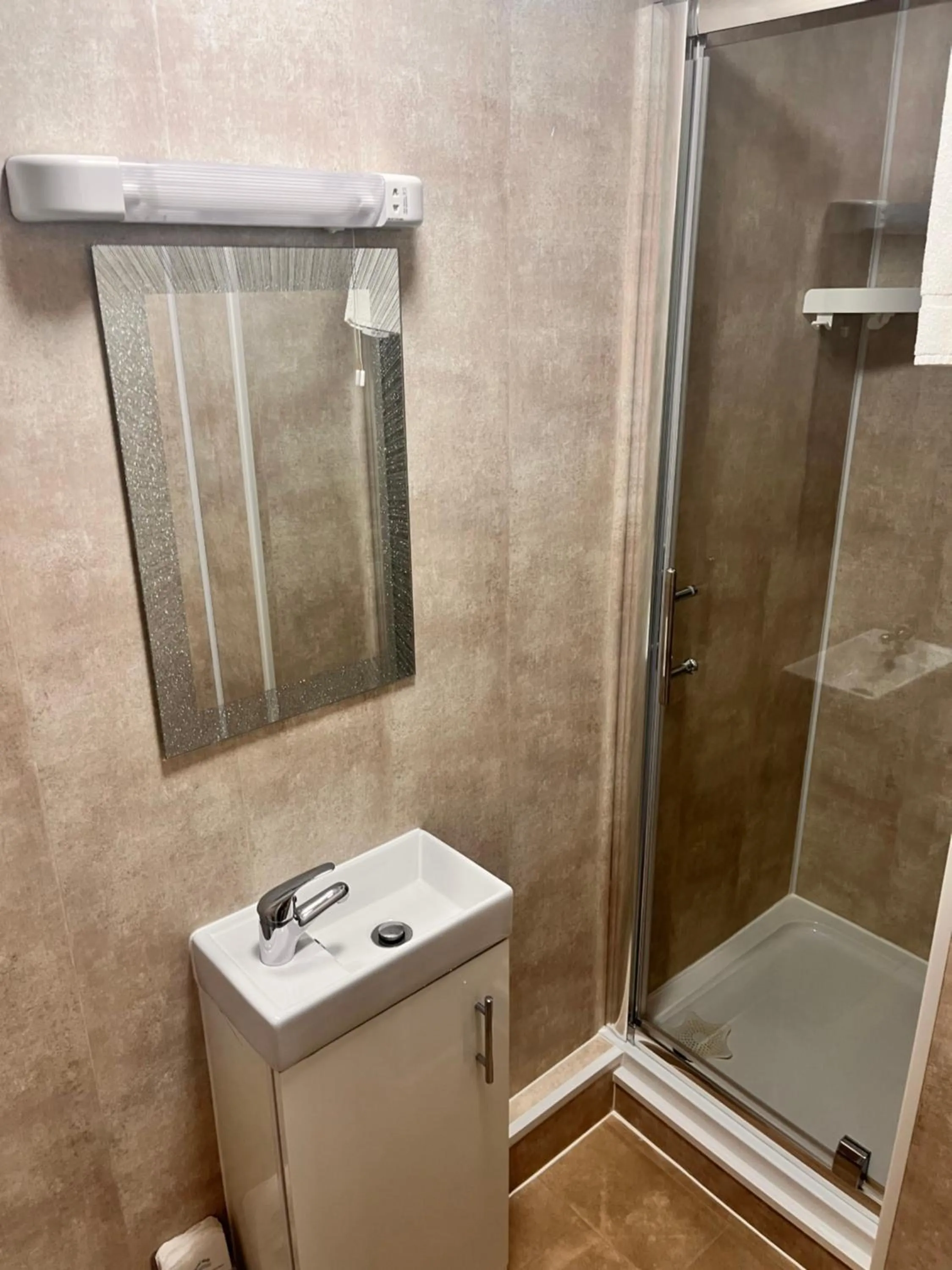 Shower in The Oxfordshire