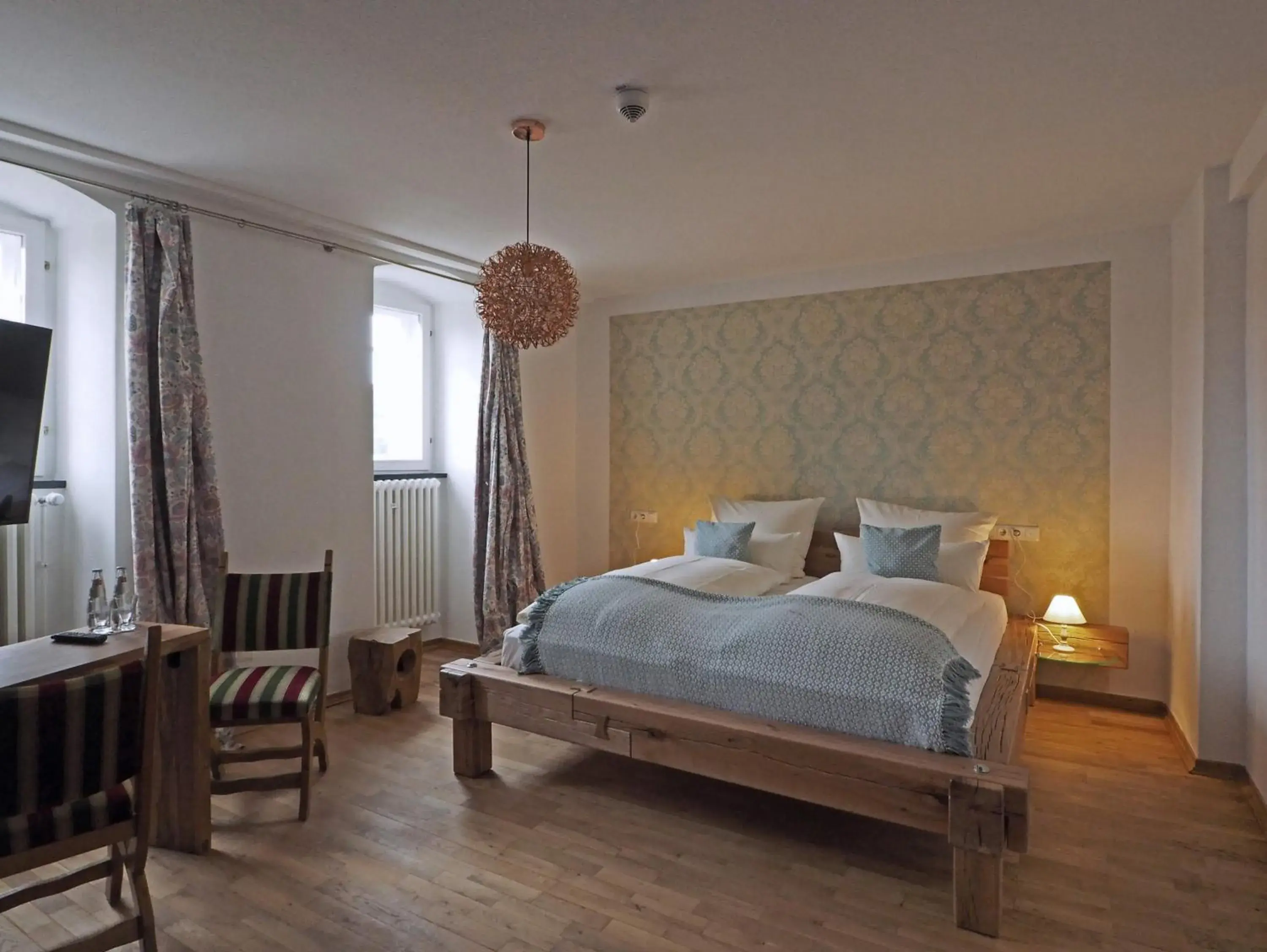 Deluxe Double Room with Shower - single occupancy in Schloss Spangenberg Deluxe Double Room with Shower - single occupancy in Schloss Spangenberg